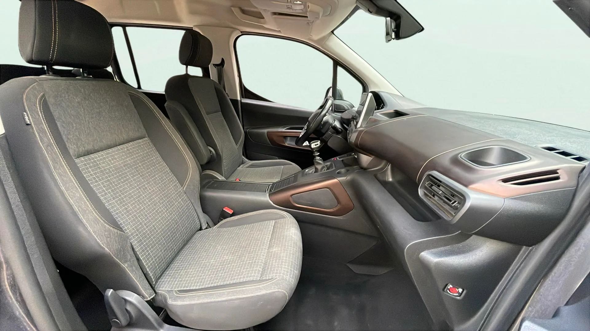Peugeot Rifter Allure BlueHDi 100 - foto 10