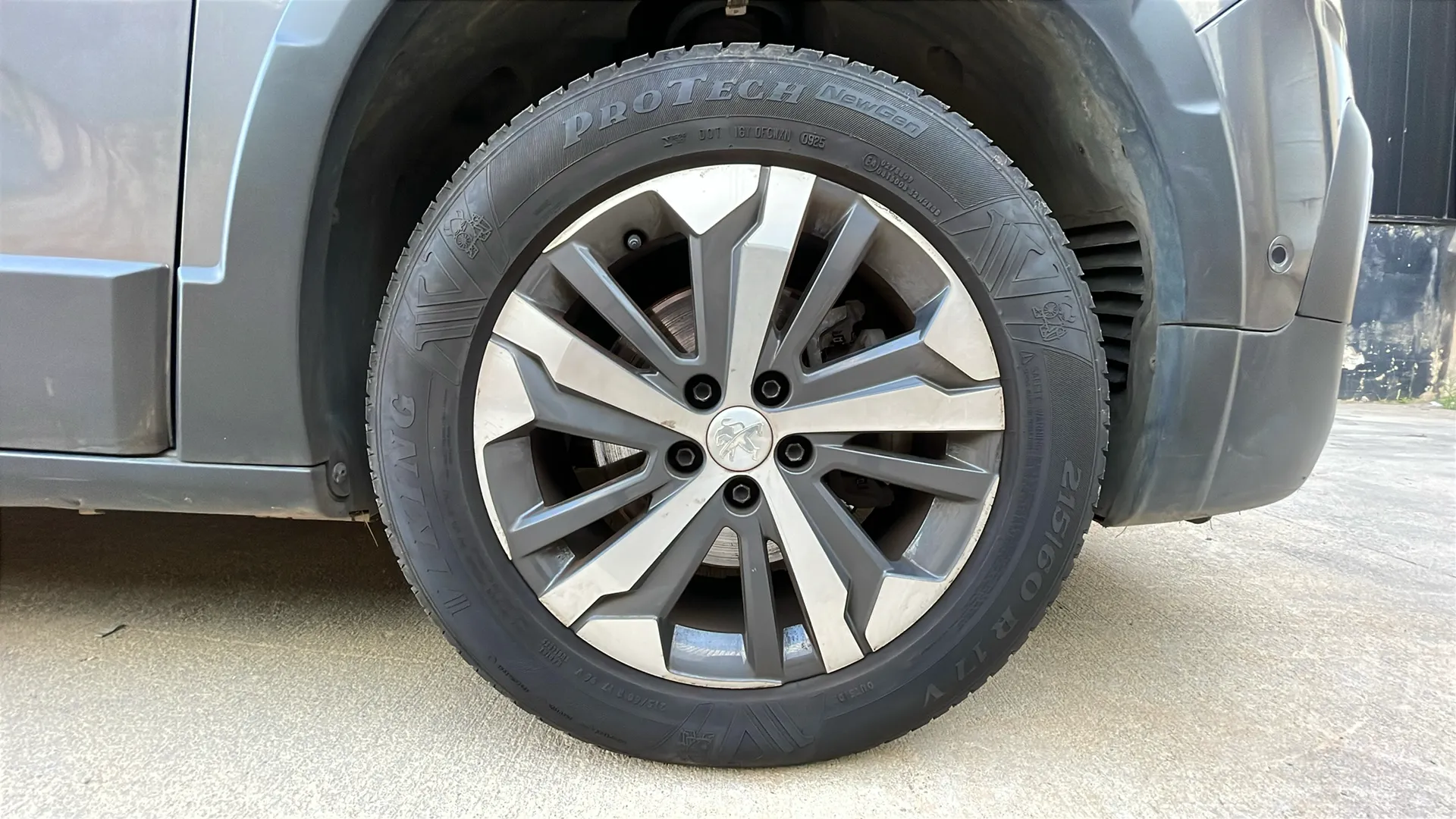 Peugeot Rifter Allure BlueHDi 100 - foto 14