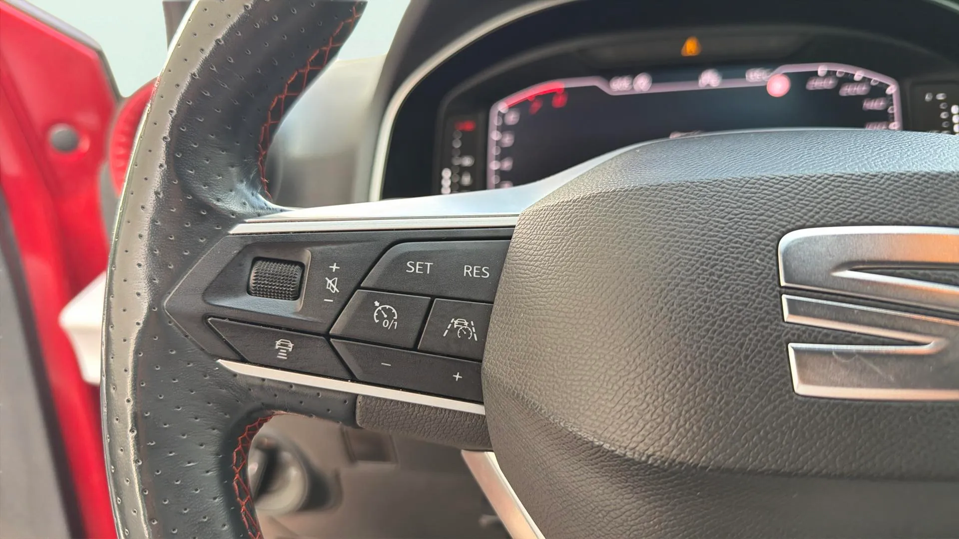 SEAT Arona 1.5 TSI DSG FR XL - foto 10