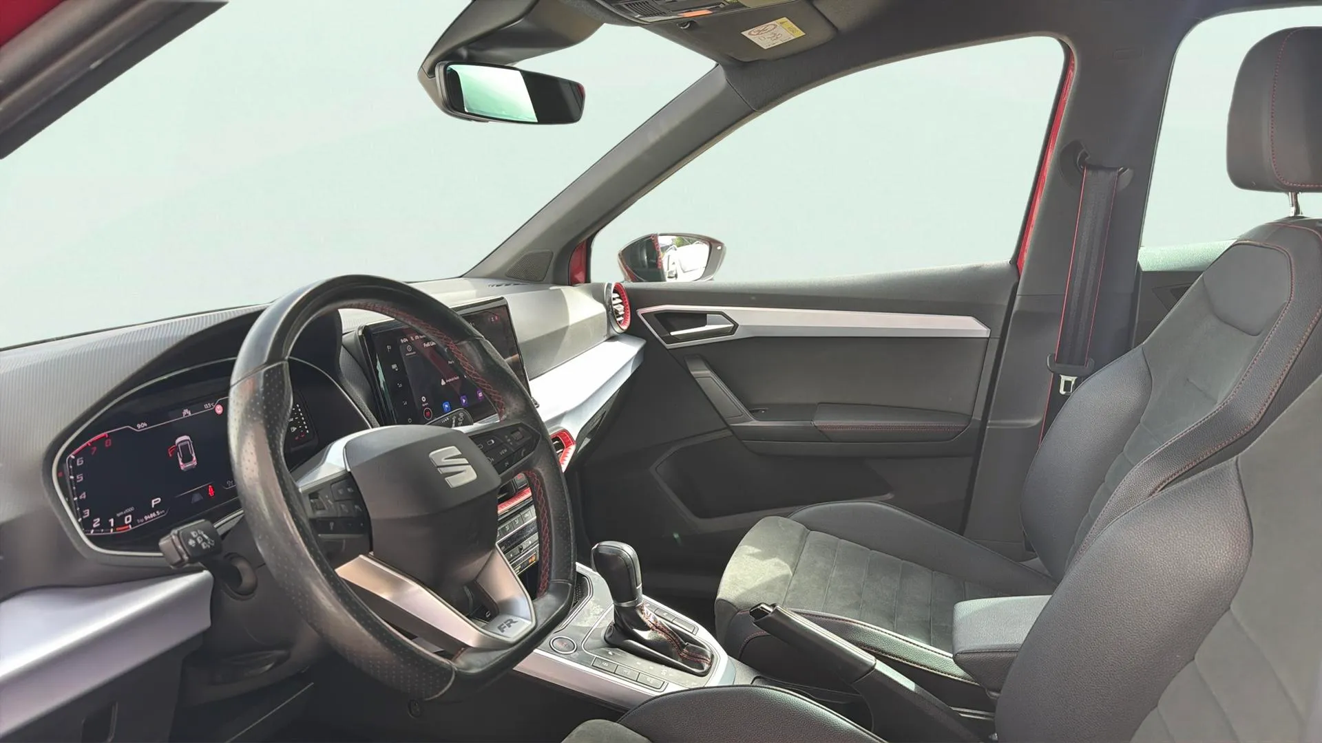 SEAT Arona 1.5 TSI DSG FR XL - foto 12