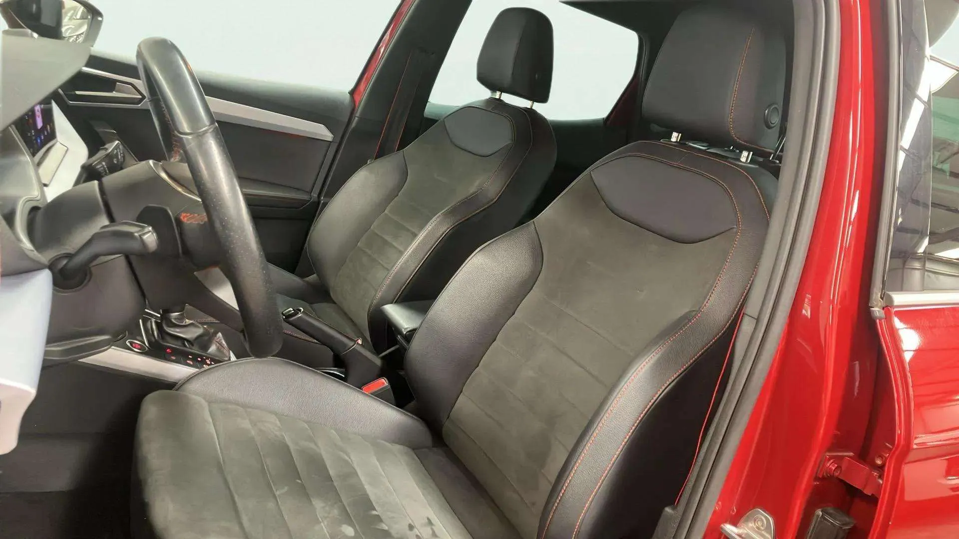 SEAT Arona 1.5 TSI DSG FR XL - foto 9