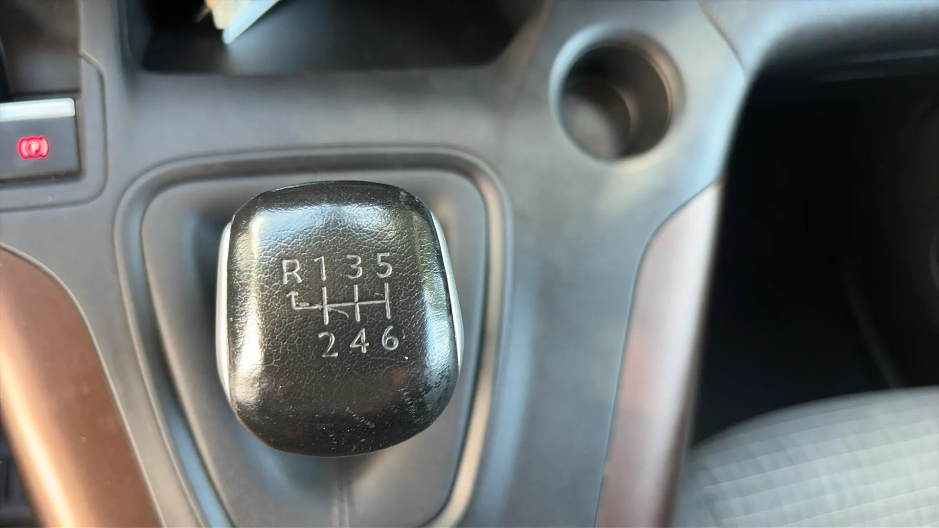 Peugeot Rifter Allure BlueHDi 100 - foto 19