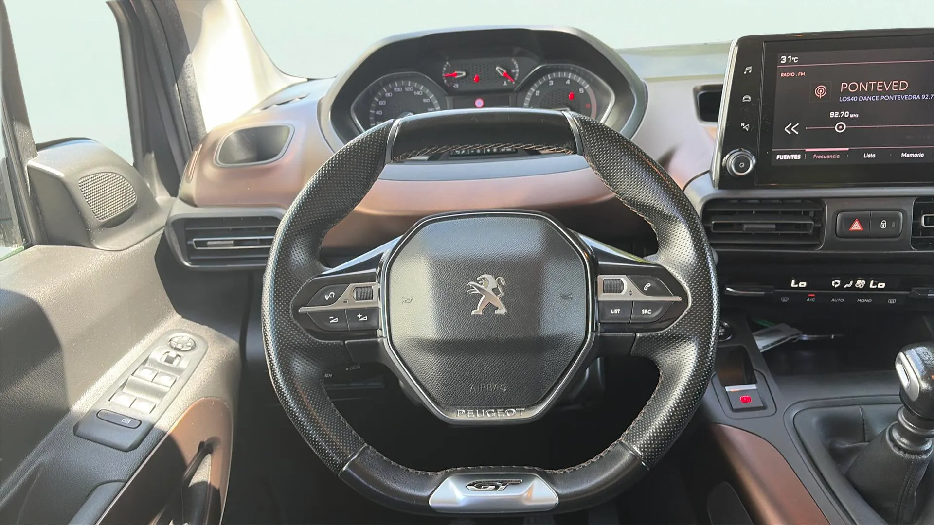 Peugeot Rifter Allure BlueHDi 100 - foto 10
