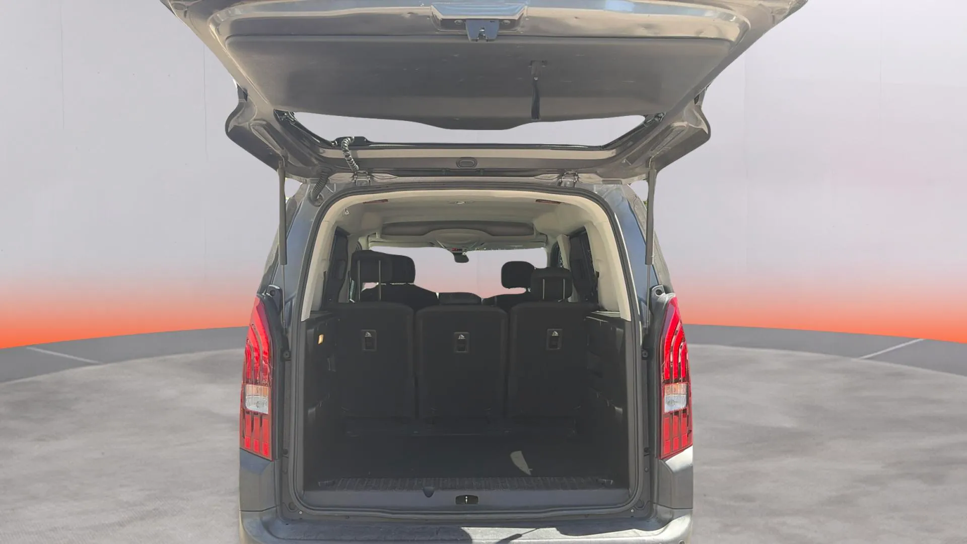 Peugeot Rifter Allure BlueHDi 100 - foto 22