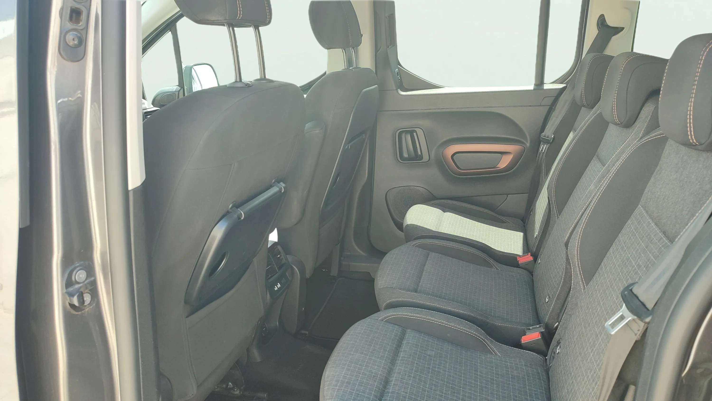 Peugeot Rifter GT BlueHDi 100 - foto 16