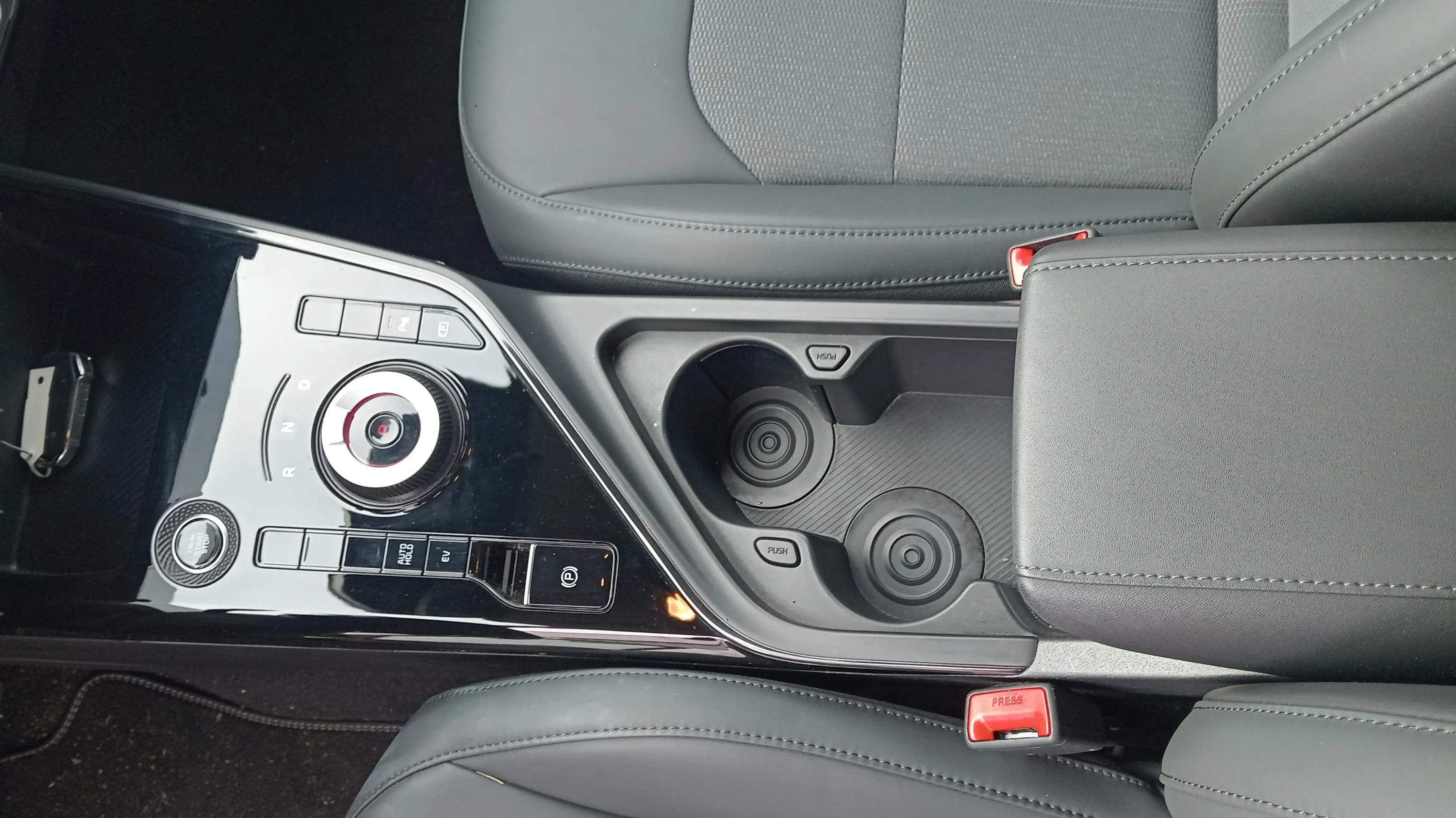 Kia Niro 1.6 GDi PHEV Drive - foto 27