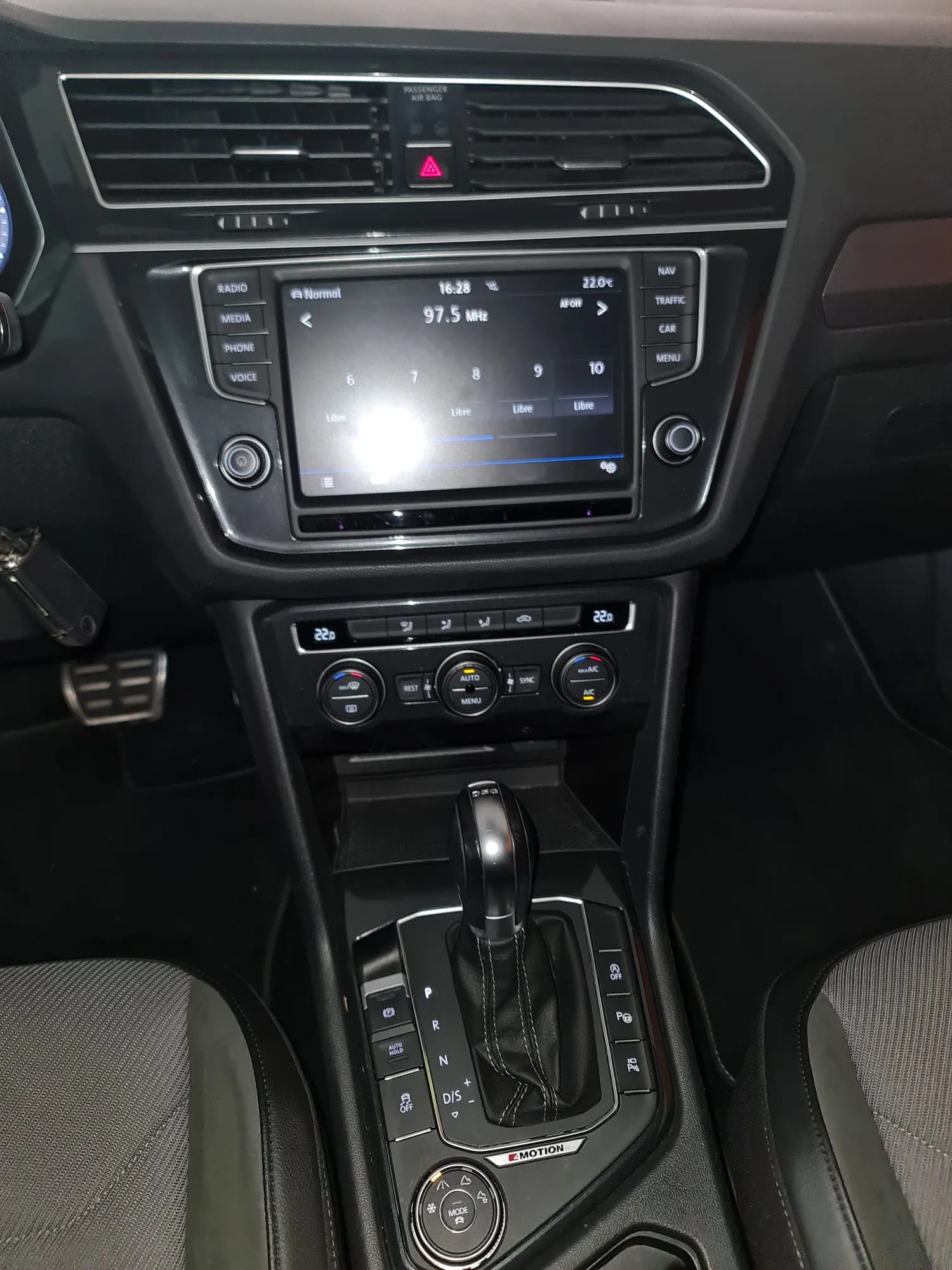 Volkswagen Tiguan Sport 2.0 TDI DSG 4Motion - foto 9
