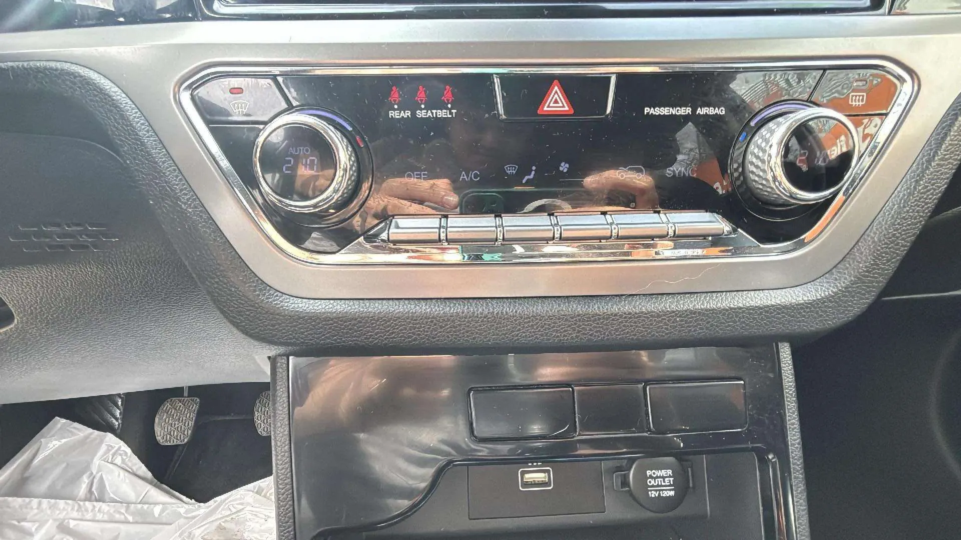 SsangYong Korando D16T Limited - foto 34