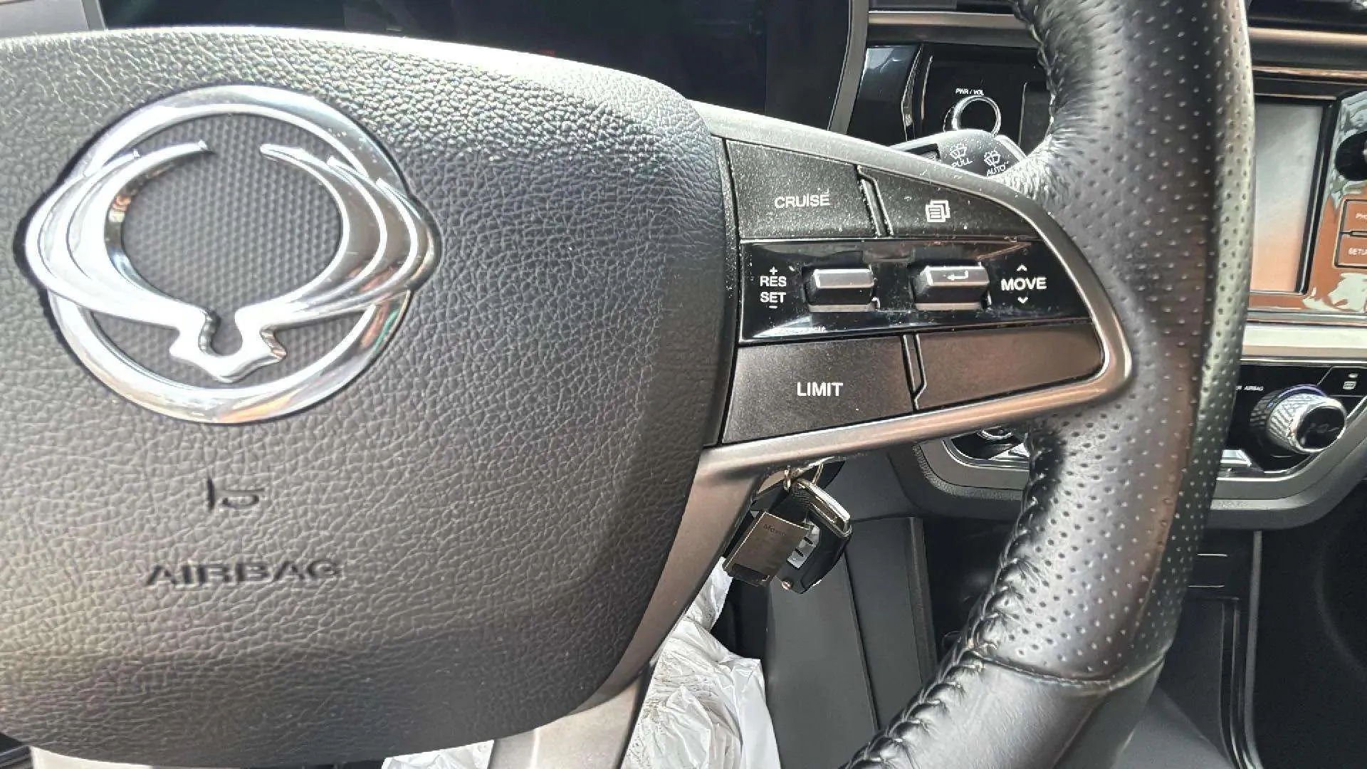 SsangYong Korando D16T Limited - foto 29