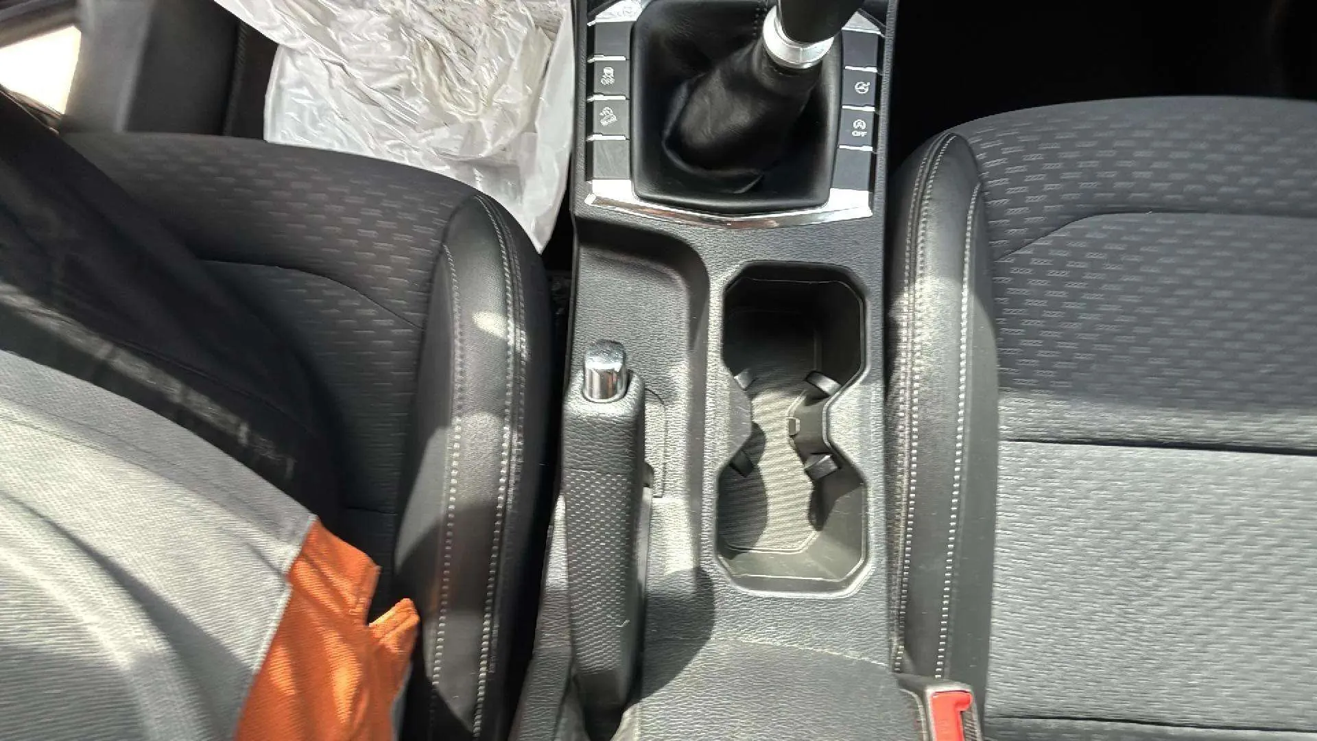 SsangYong Korando D16T Limited - foto 14