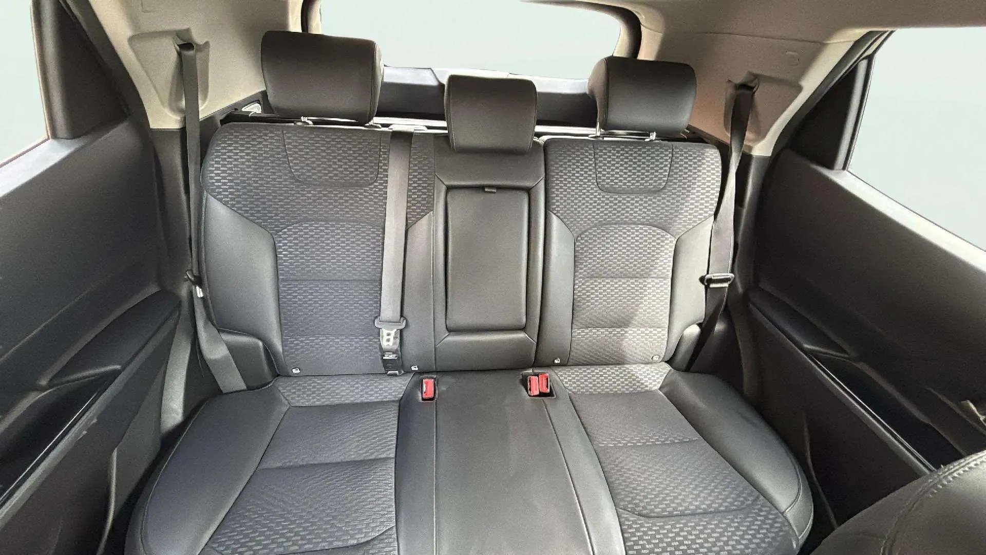SsangYong Korando D16T Limited - foto 23