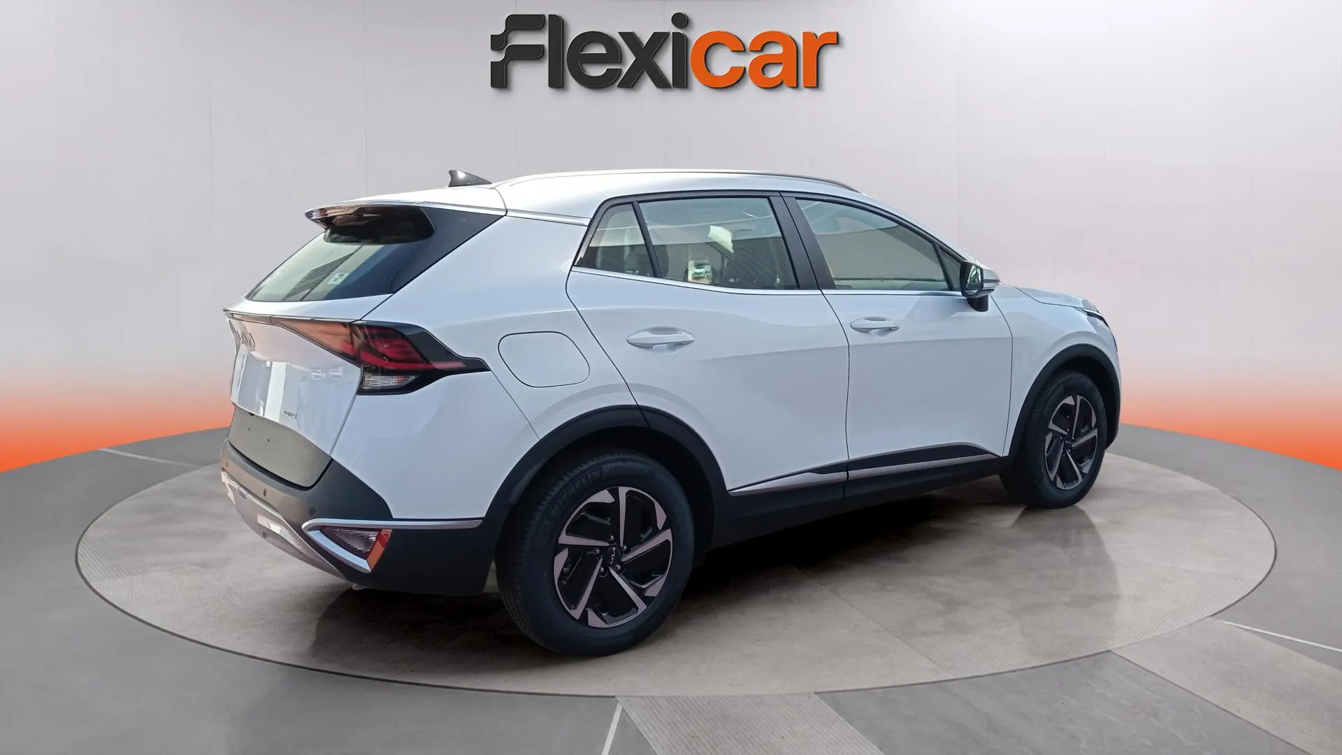 Kia Sportage 1.6 T-GDi PHEV Drive 4x4 - foto 11