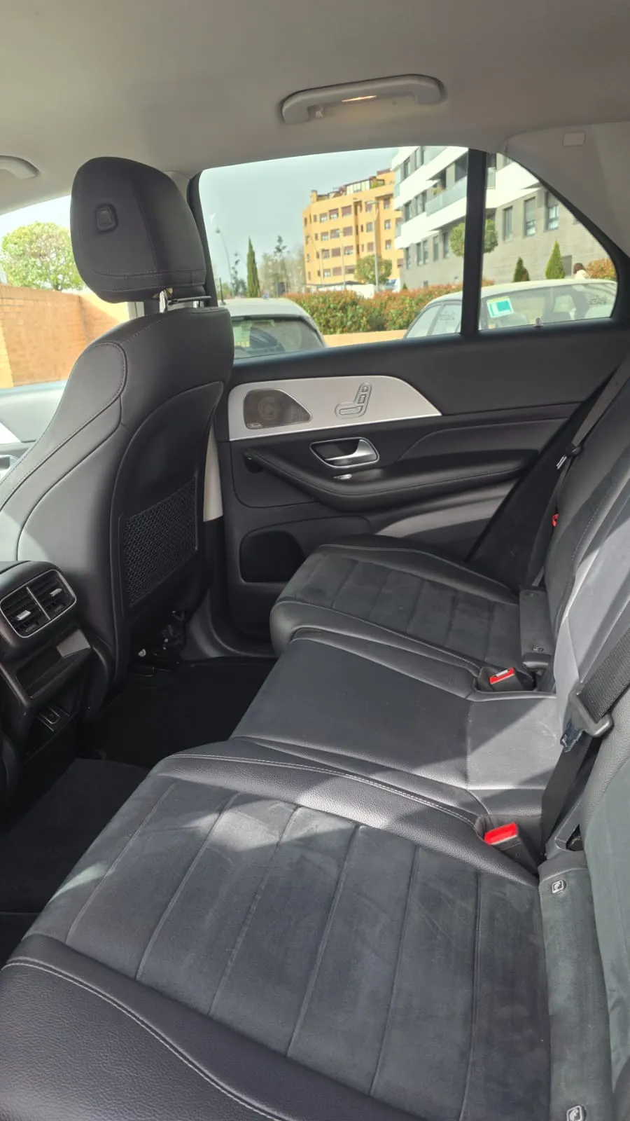 Mercedes-Benz GLE 300 d 4MATIC - foto 12