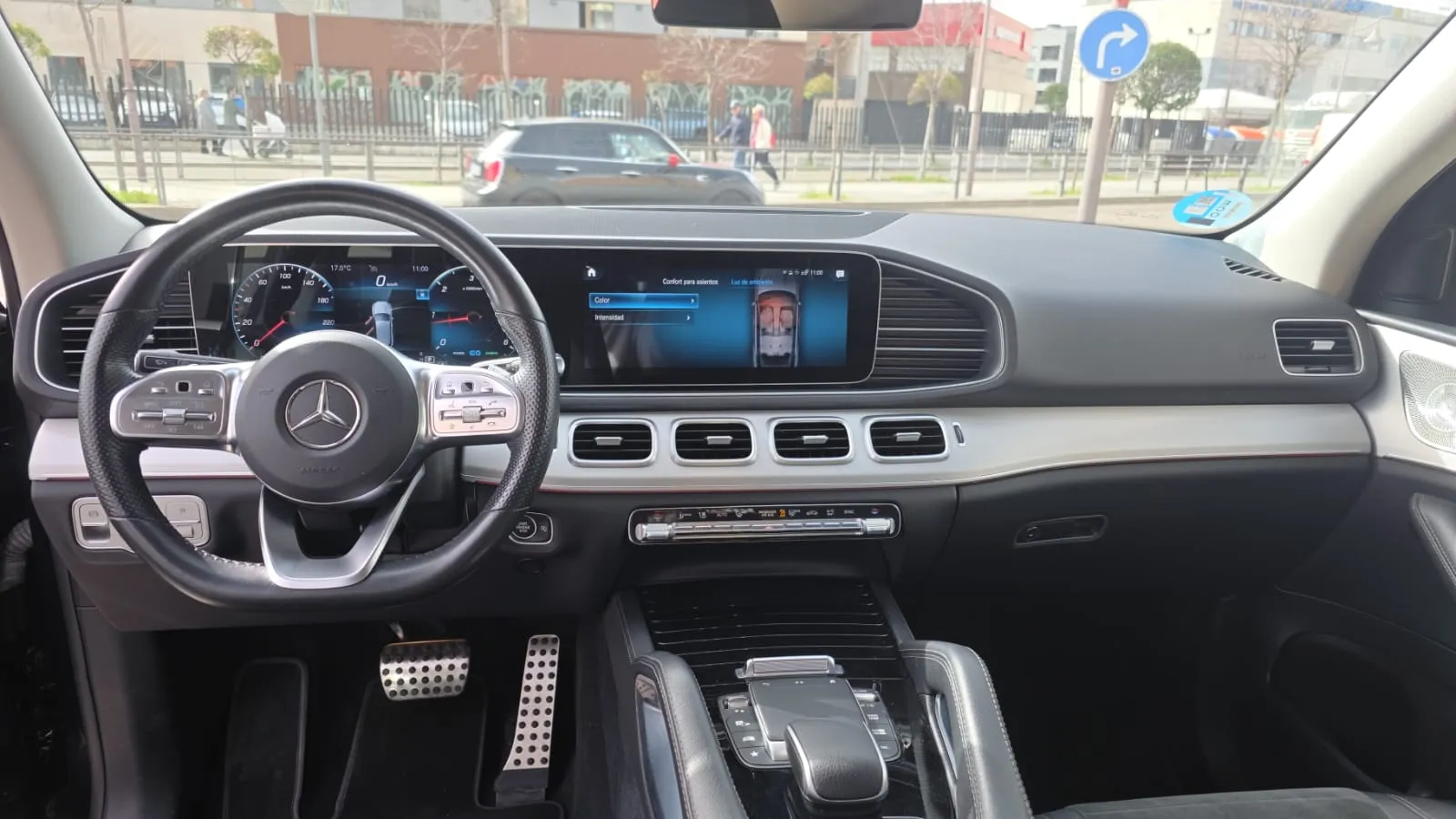 Mercedes-Benz GLE 300 d 4MATIC - foto 15