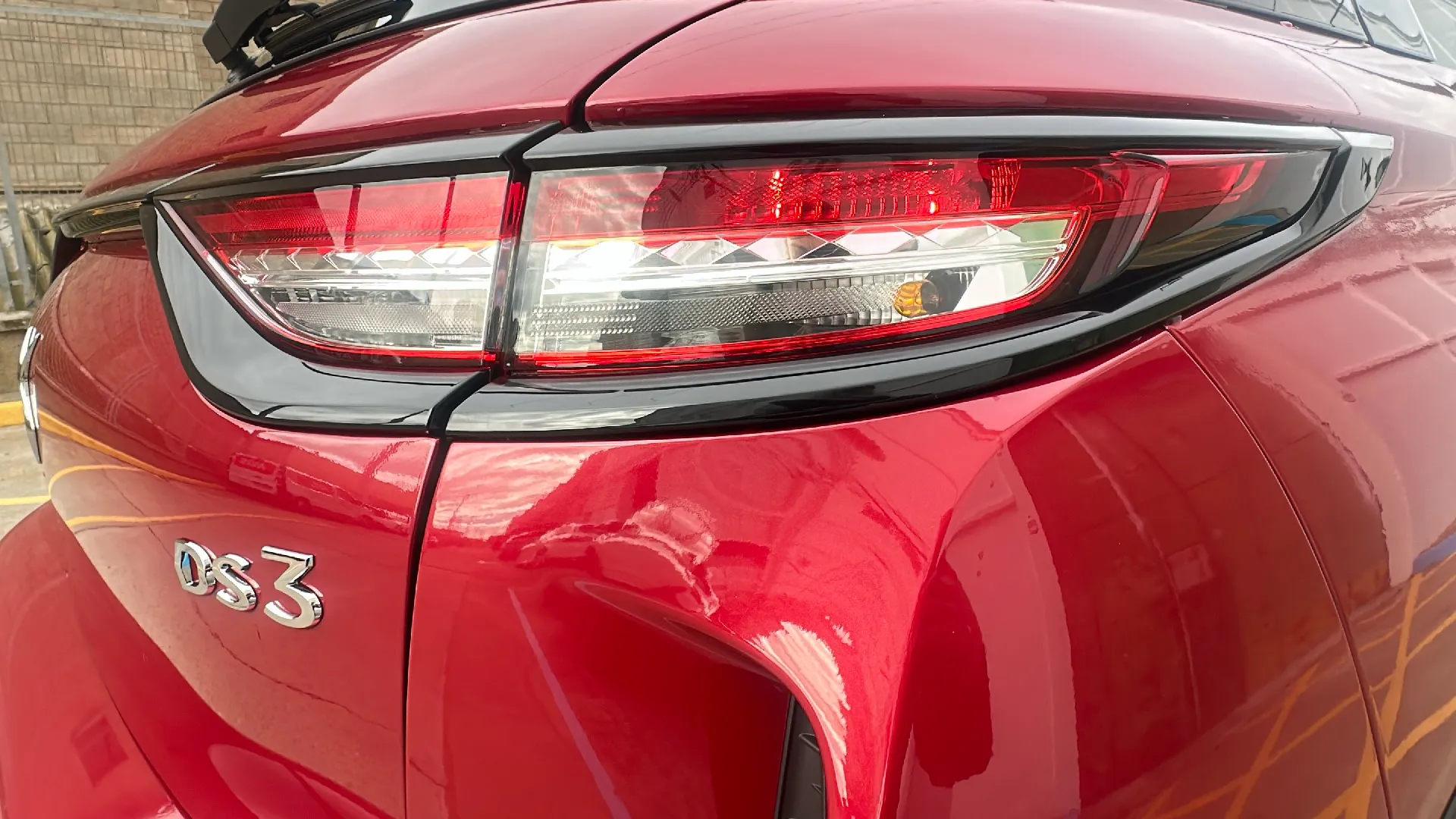 DS DS 3 Crossback PureTech Performance Line+ - foto 20