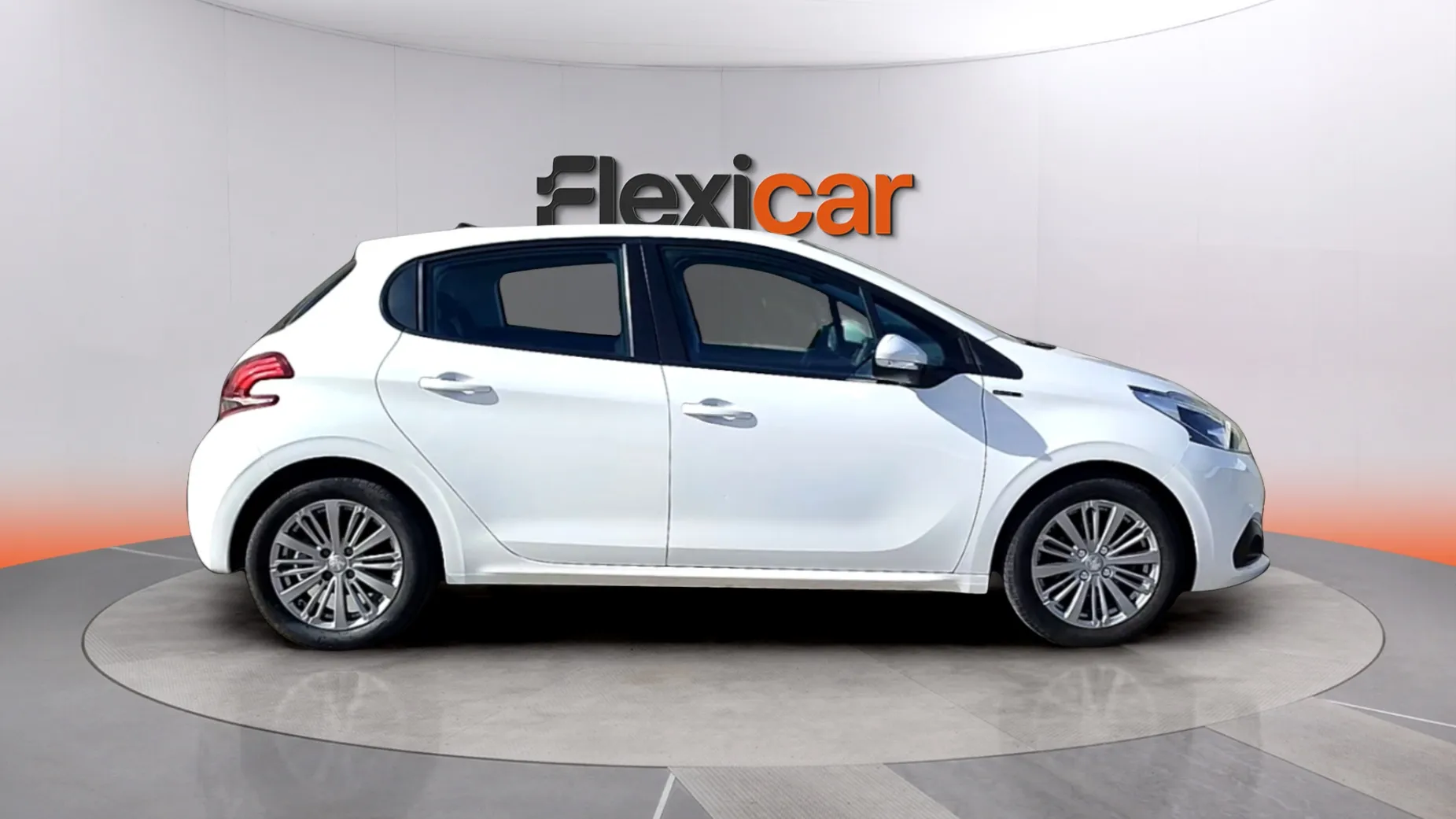 Peugeot 208 Signature 1.2L PureTech - foto 8