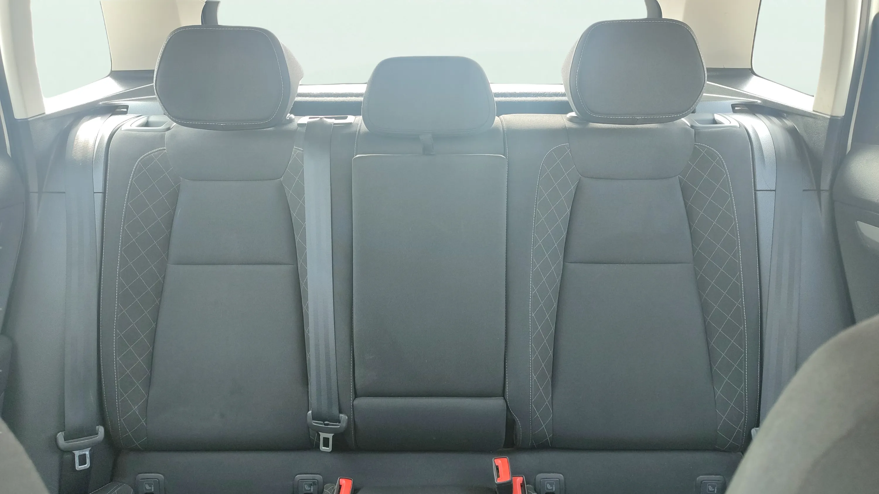 Škoda Karoq 2.0 TDI DSG 4x4 Ambition - foto 25