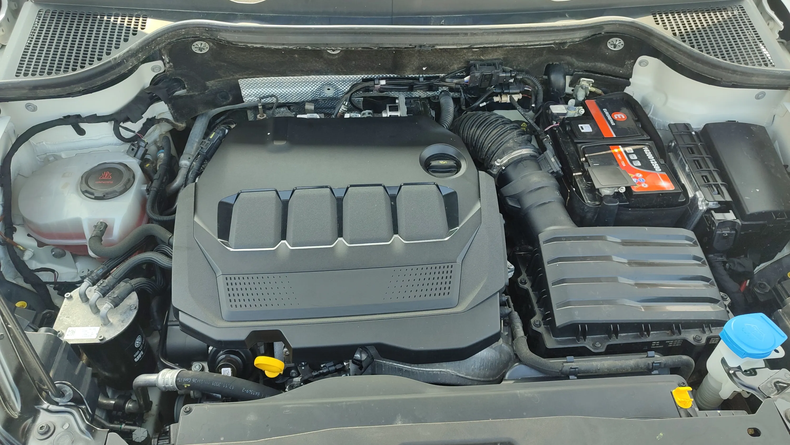 Škoda Karoq 2.0 TDI DSG 4x4 Ambition - foto 34
