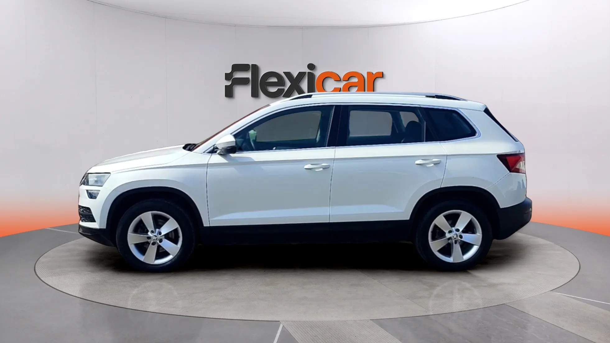 Škoda Karoq 2.0 TDI DSG 4x4 Ambition - foto 4