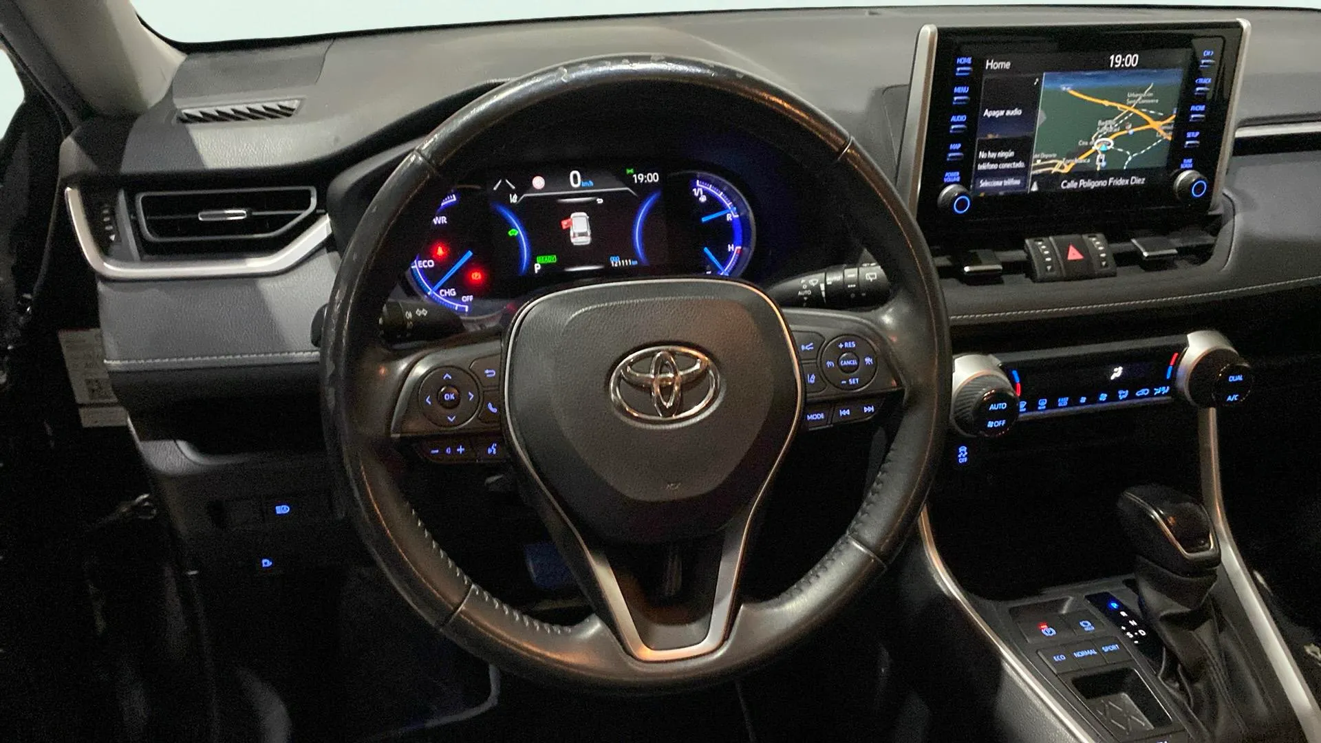 Toyota RAV4 2.5l 220H Advance - foto 10