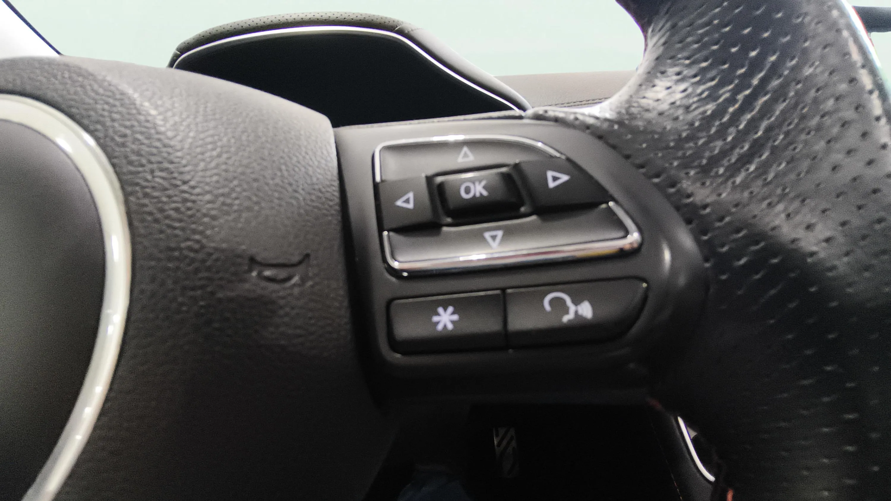 MG HS 1.5T-GDI PHEV Comfort - foto 15