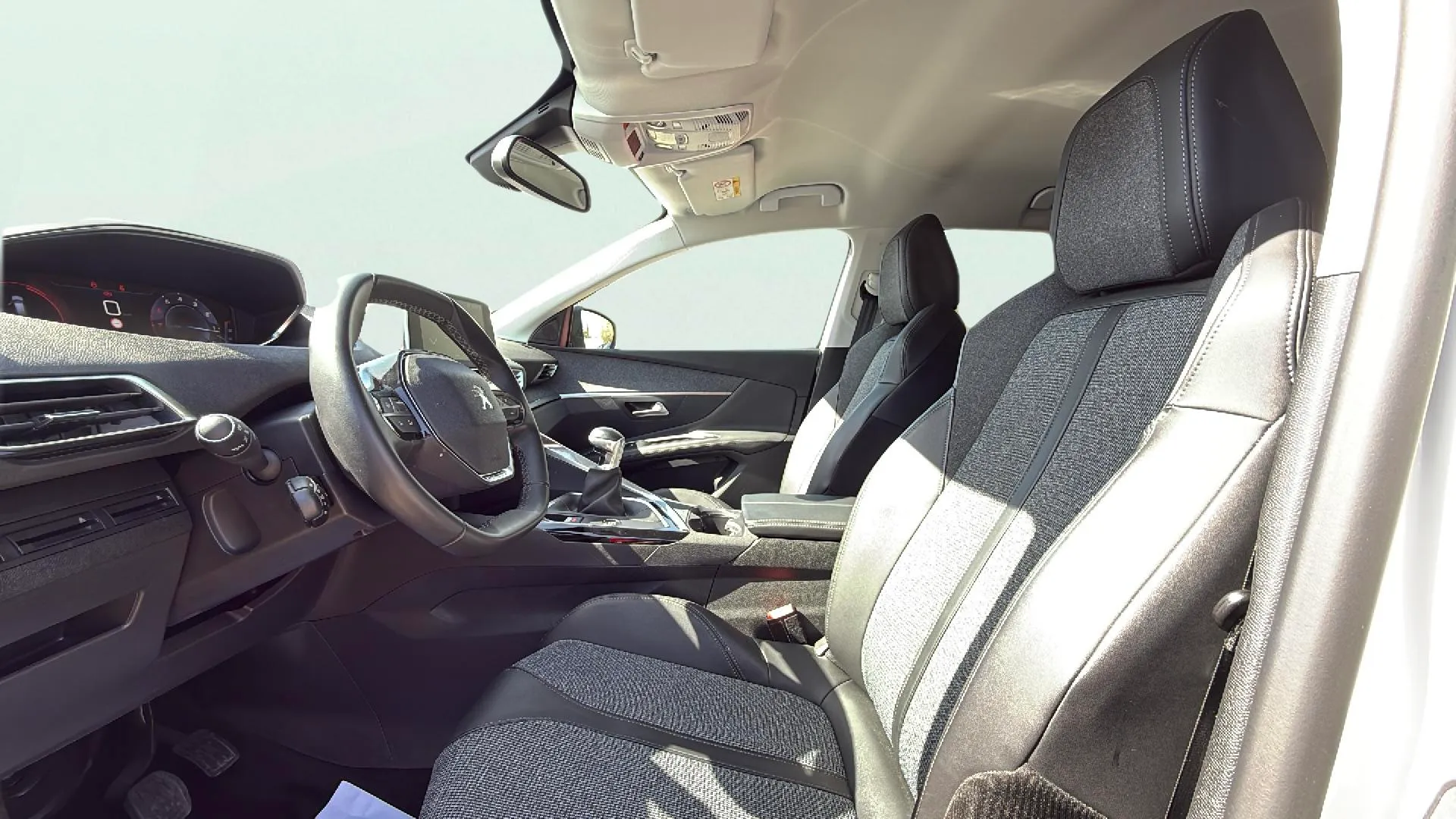 Peugeot 3008 1.2 PureTech Allure - foto 9