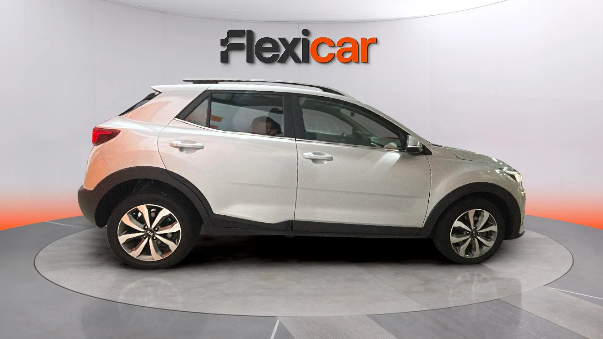 Kia Stonic 1.0 T-GDi MHEV iMT Drive - foto 8