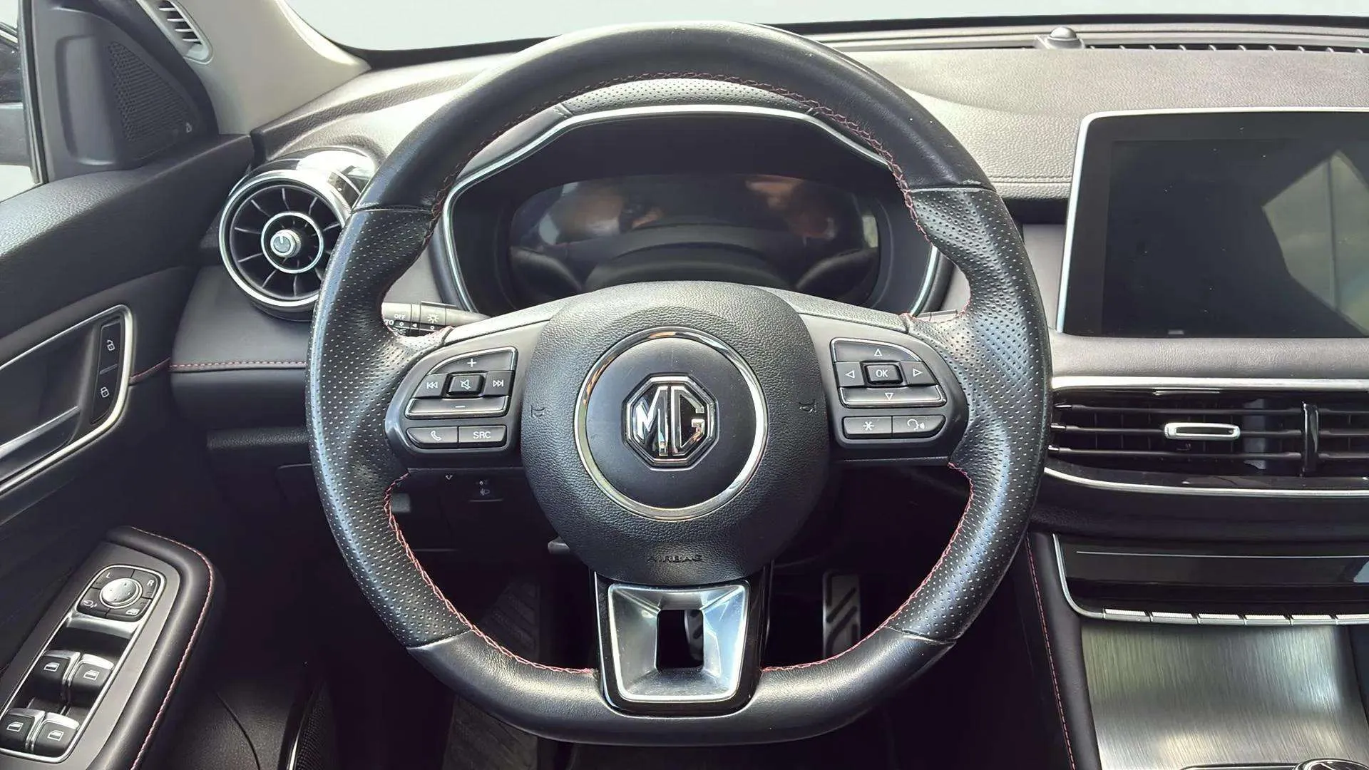 MG HS 1.5T-GDI PHEV Comfort - foto 15