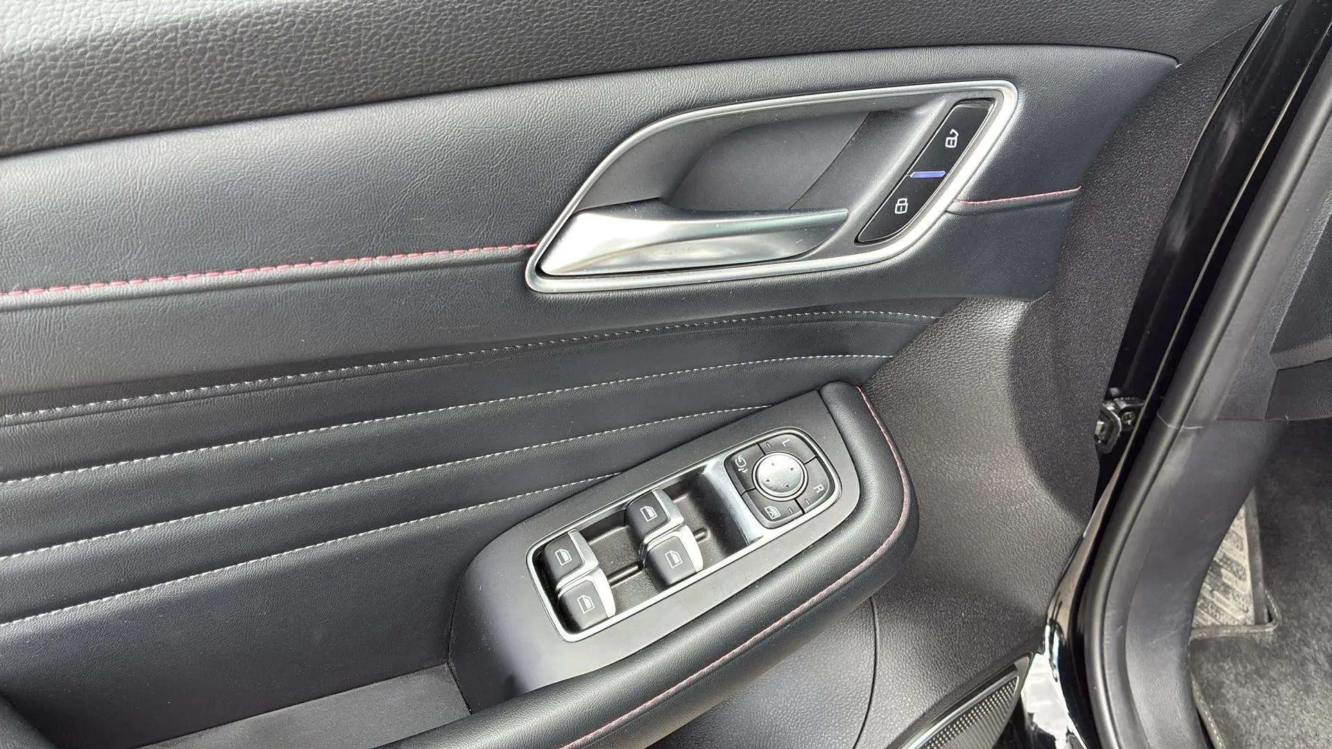 MG HS 1.5T-GDI PHEV Comfort - foto 11