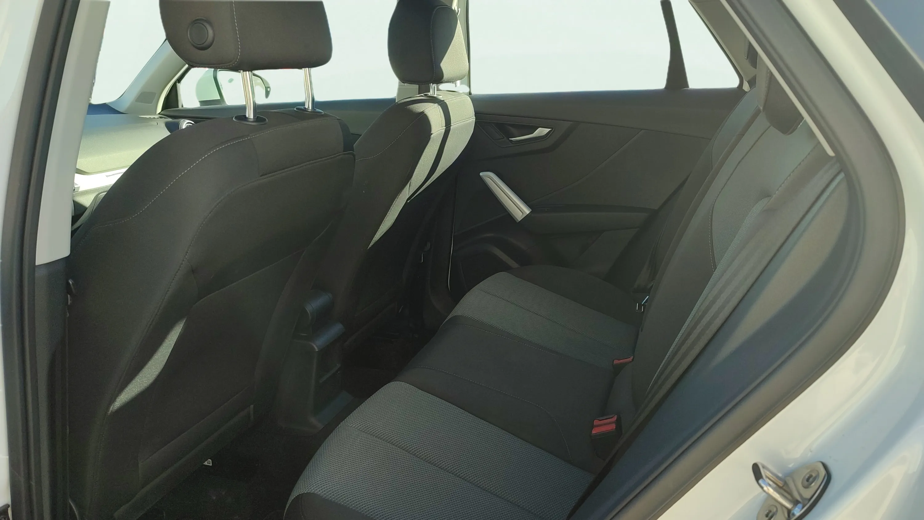 Audi Q2 Advanced 30 TFSI - foto 16