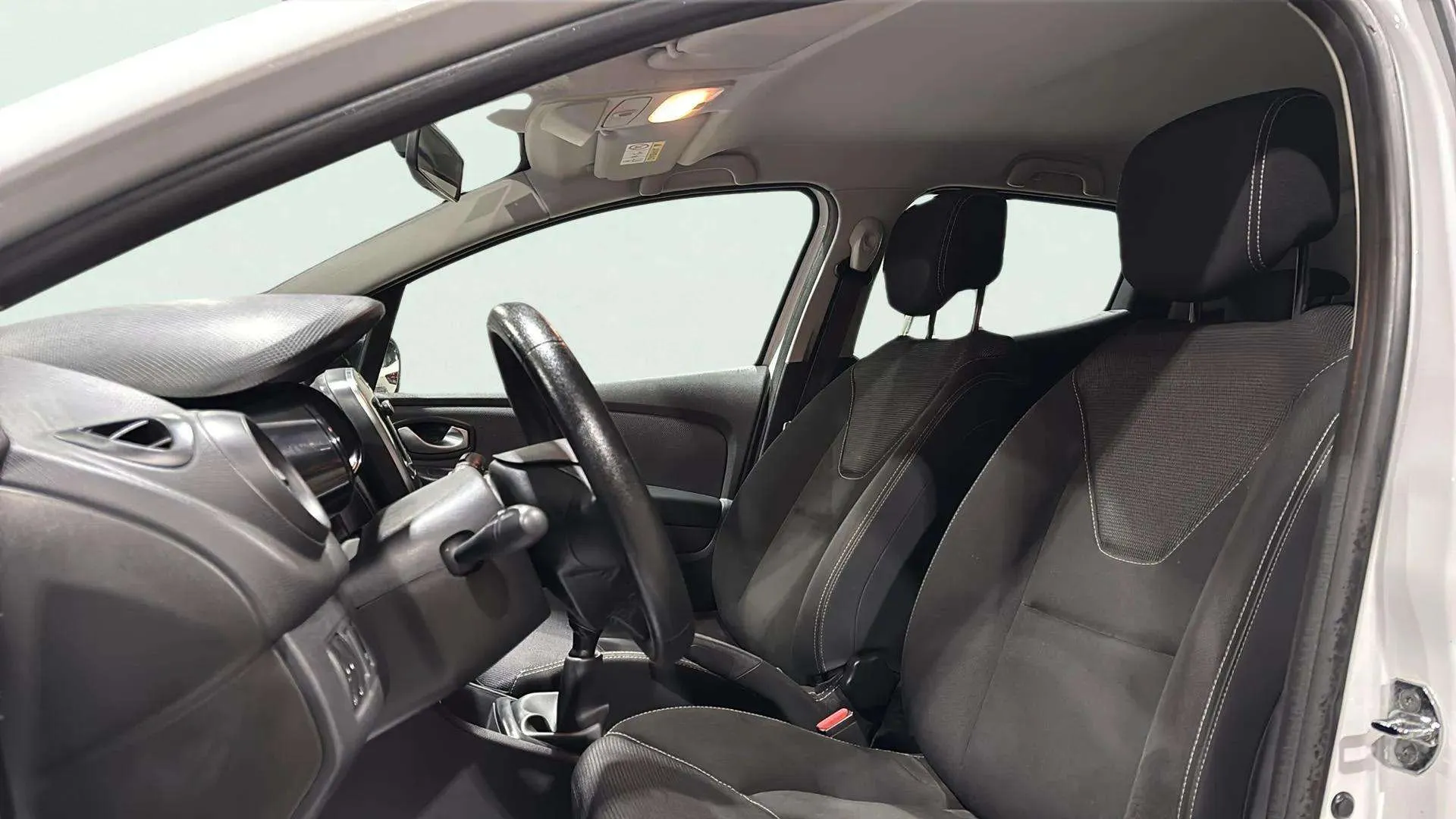 Renault Clio Business dCi -18 - foto 19