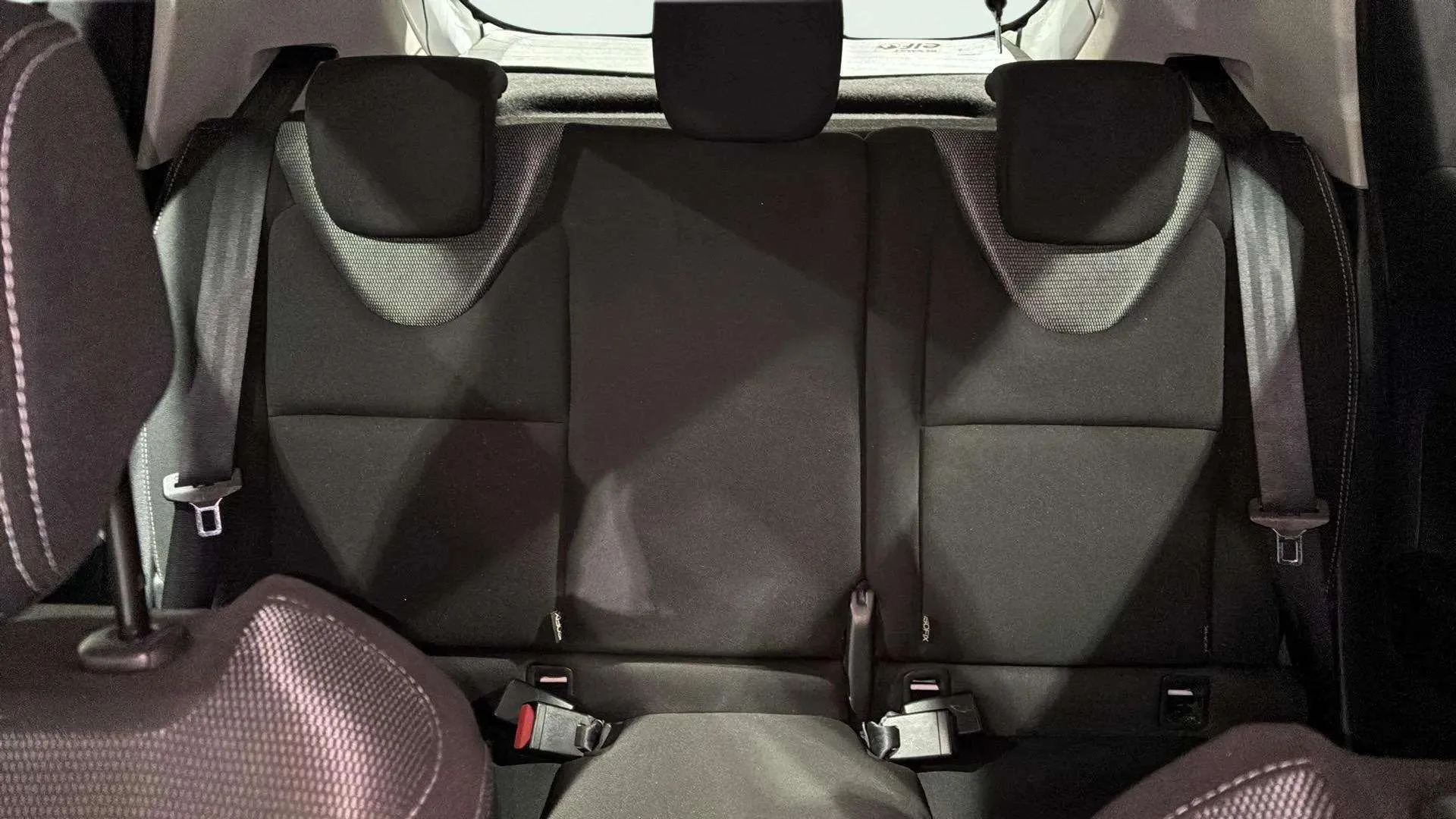 Renault Clio Business dCi -18 - foto 23