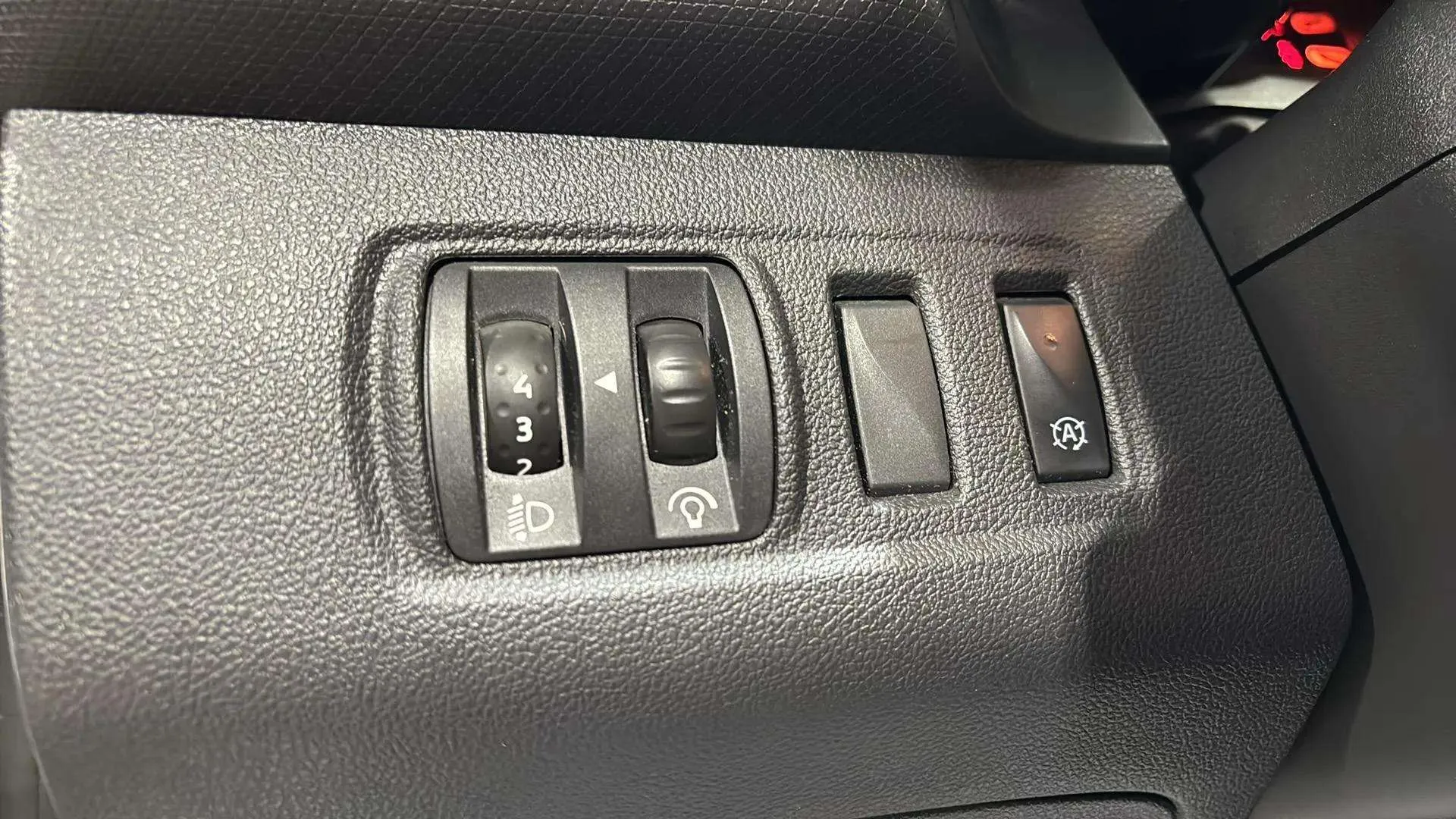 Renault Clio Business dCi -18 - foto 18
