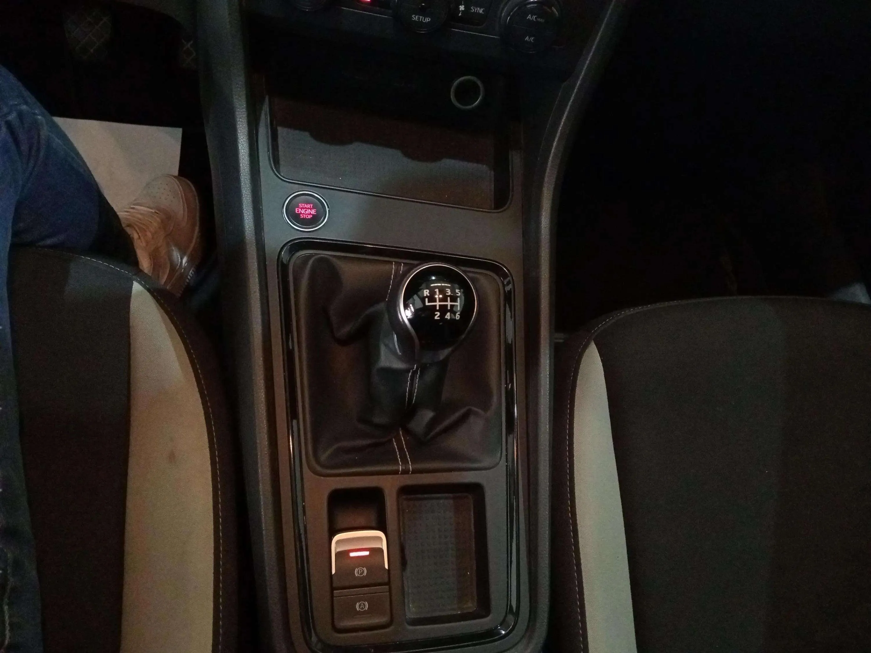 SEAT Ateca 2.0 TDI Reference XM - foto 24
