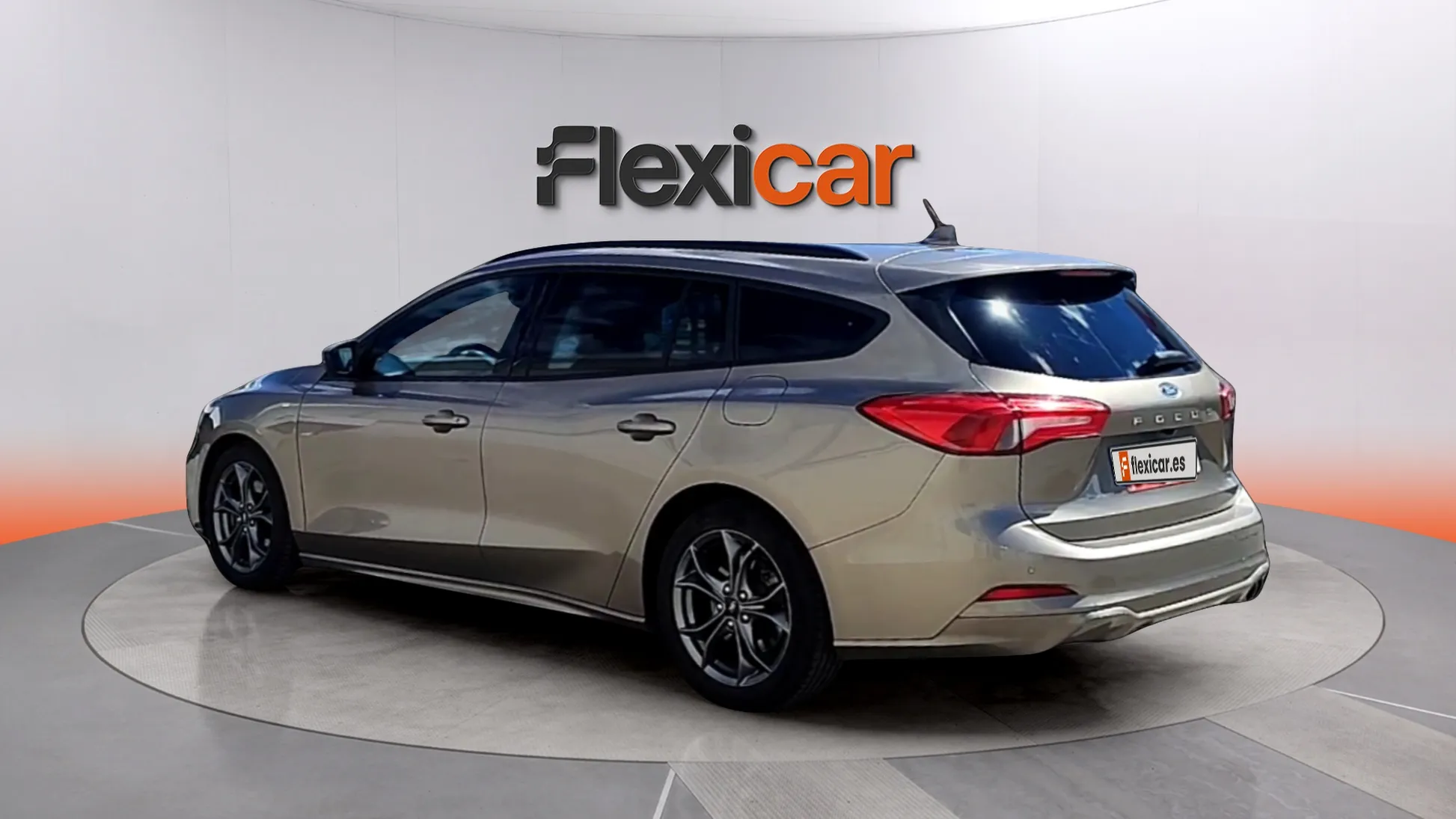 Ford Focus 1.0 EcoBoost ST-Line - foto 5