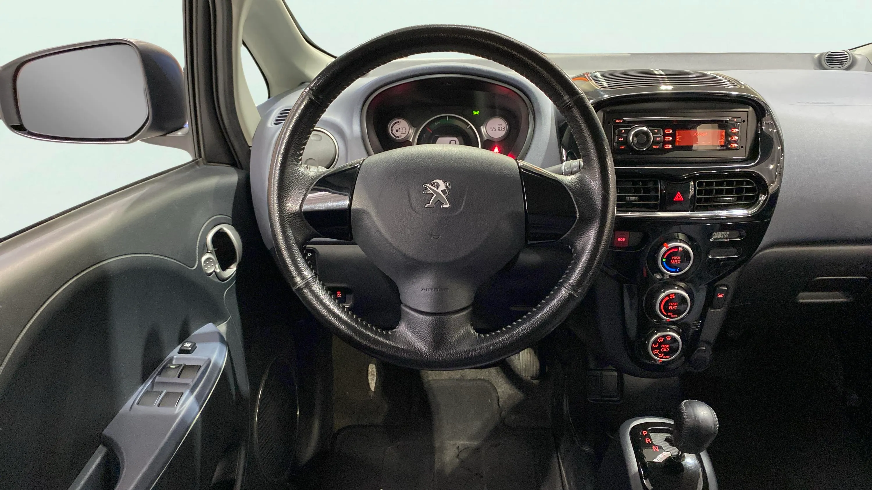 Peugeot iOn - foto 15