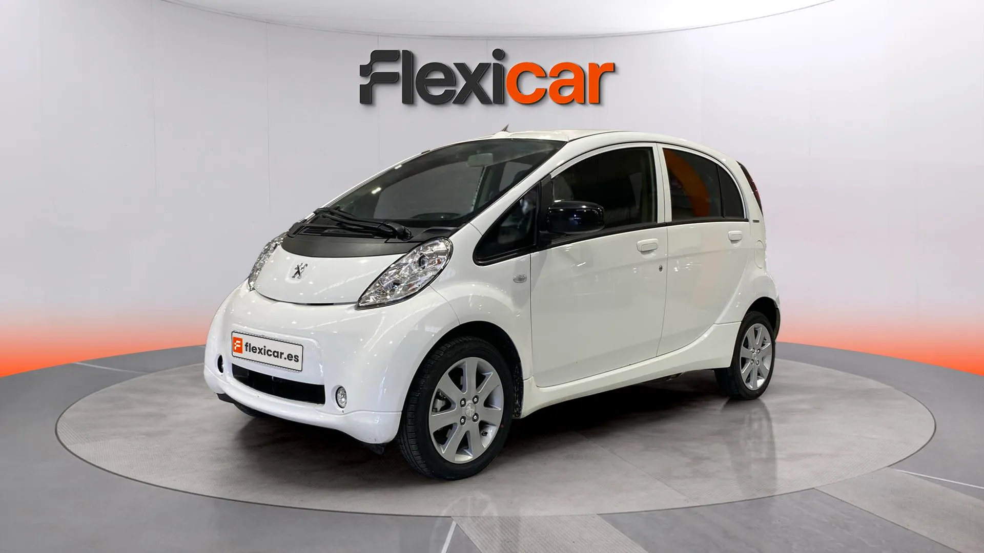 Peugeot iOn - foto 3