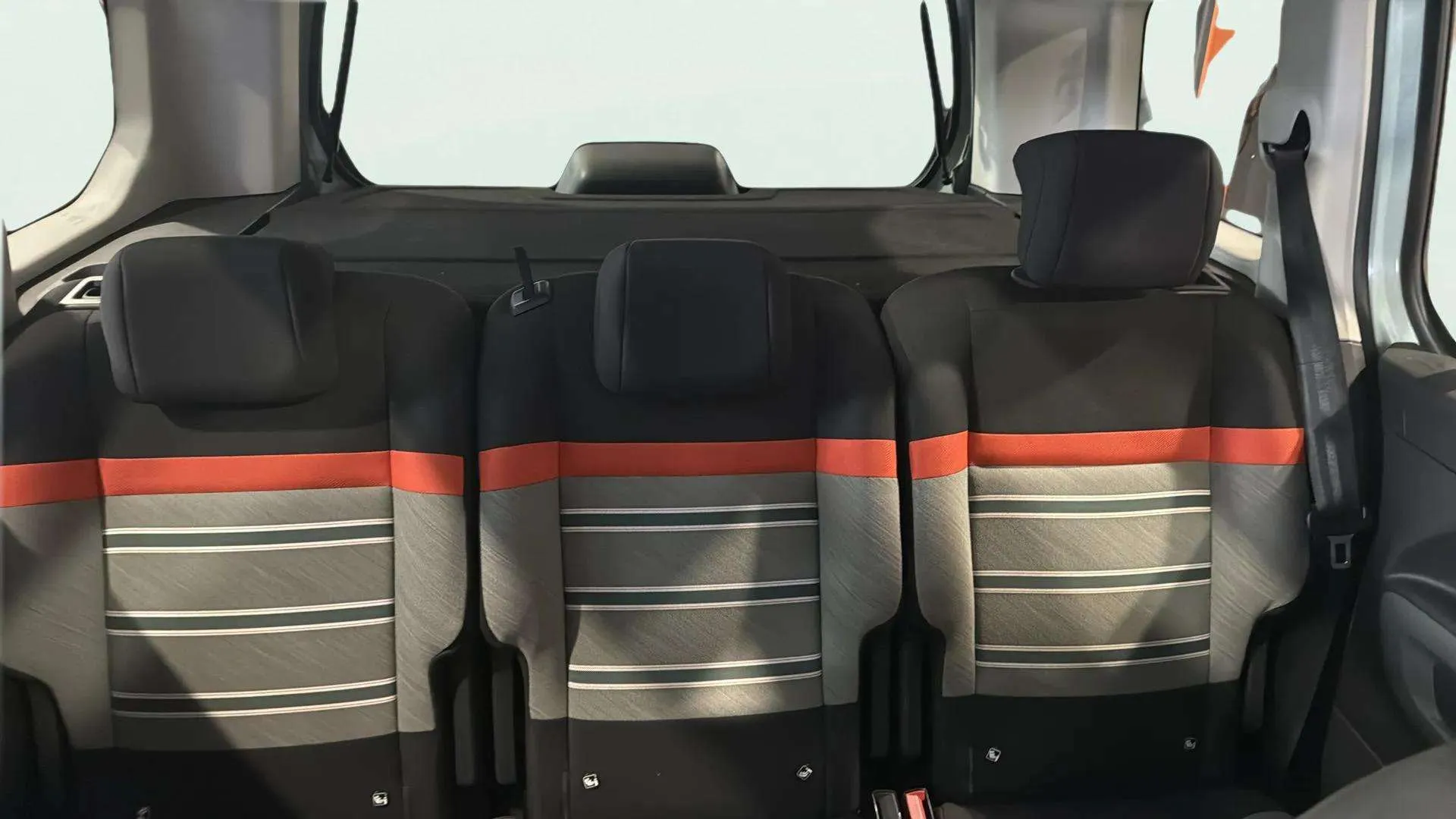 Citroën Berlingo Talla M BlueHDi 130 100 AÑOS - foto 4