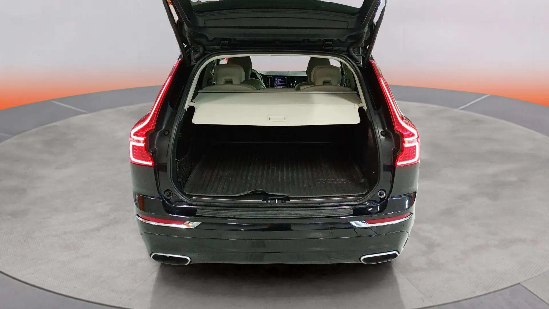 Volvo XC60 2.0 B4 D AWD Business Plus - foto 15