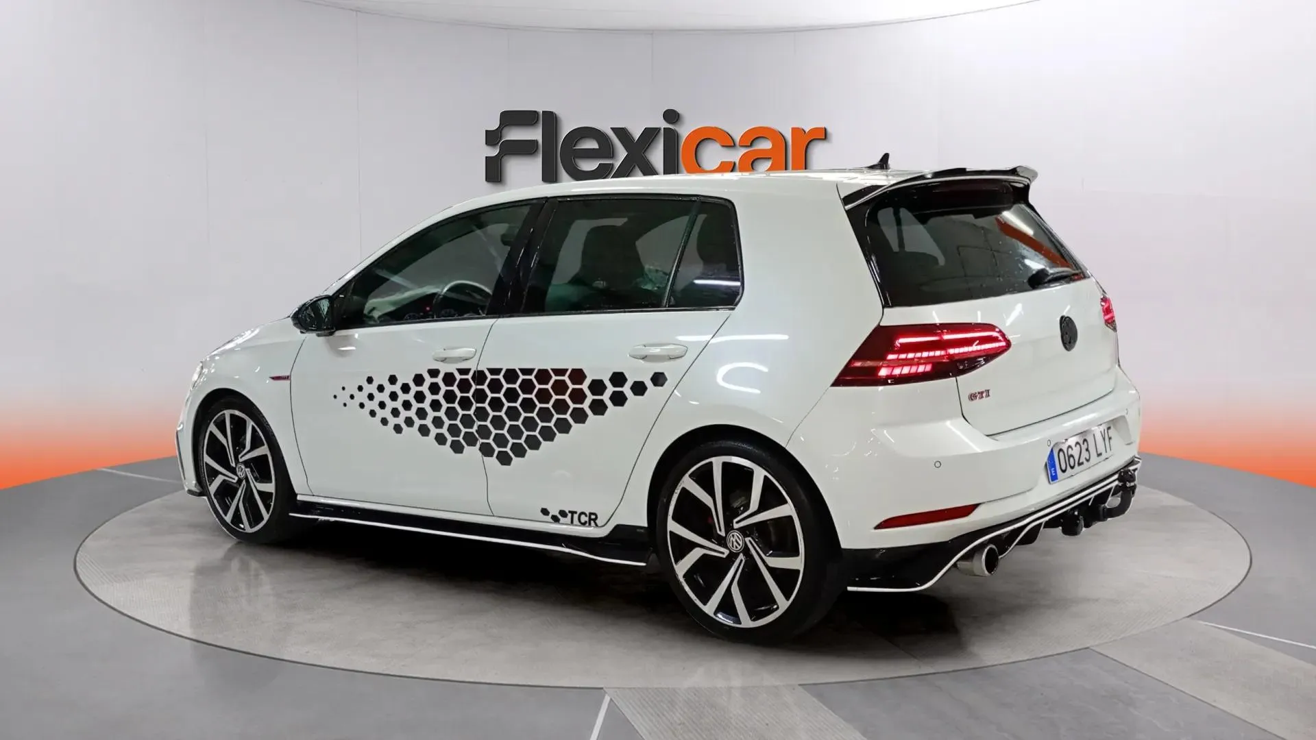 Volkswagen Golf GTI Performance 2.0 TSI DSG BMT - foto 4