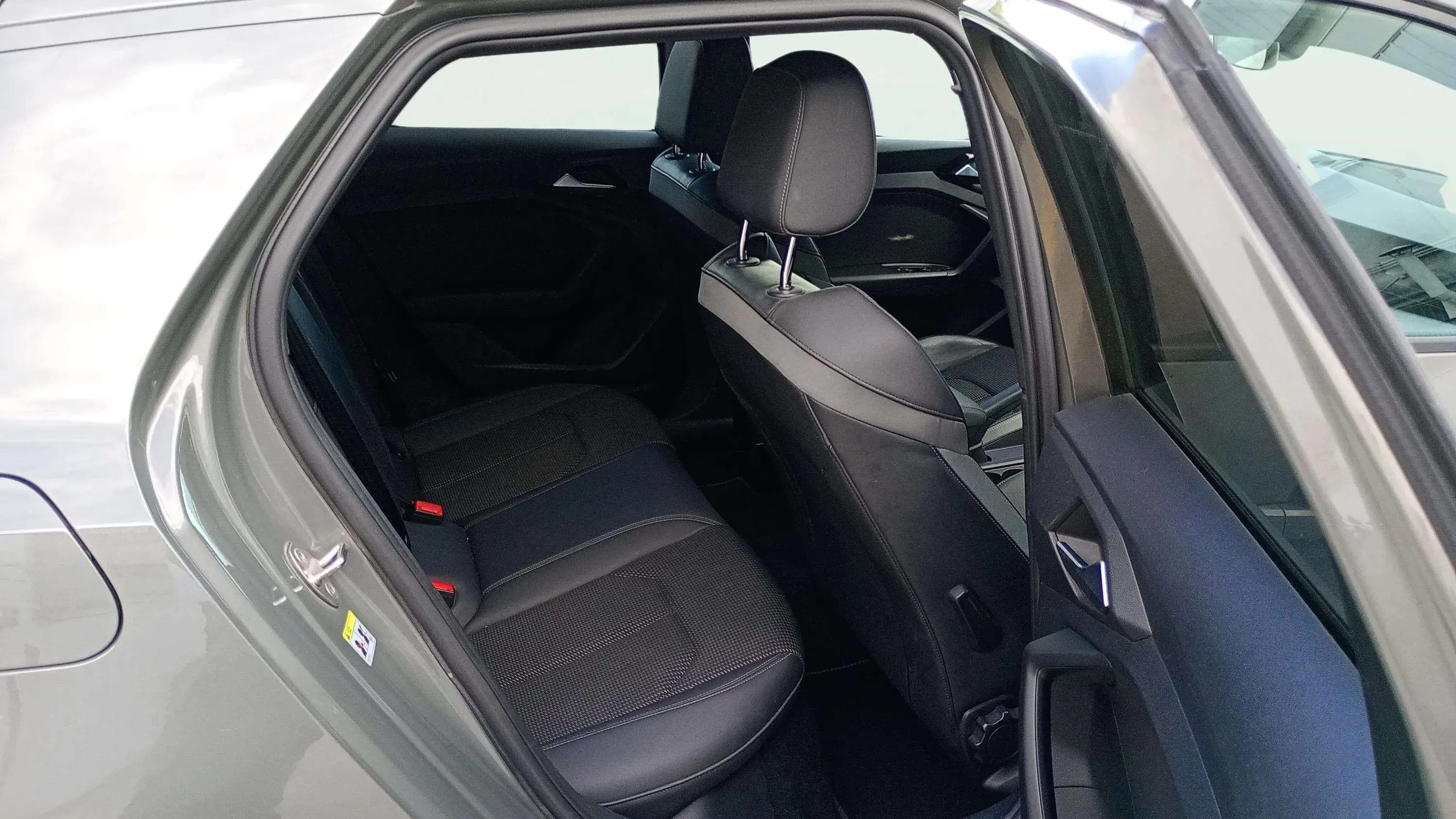 Audi A1 S Line 40 TFSI S tron Sportback - foto 13