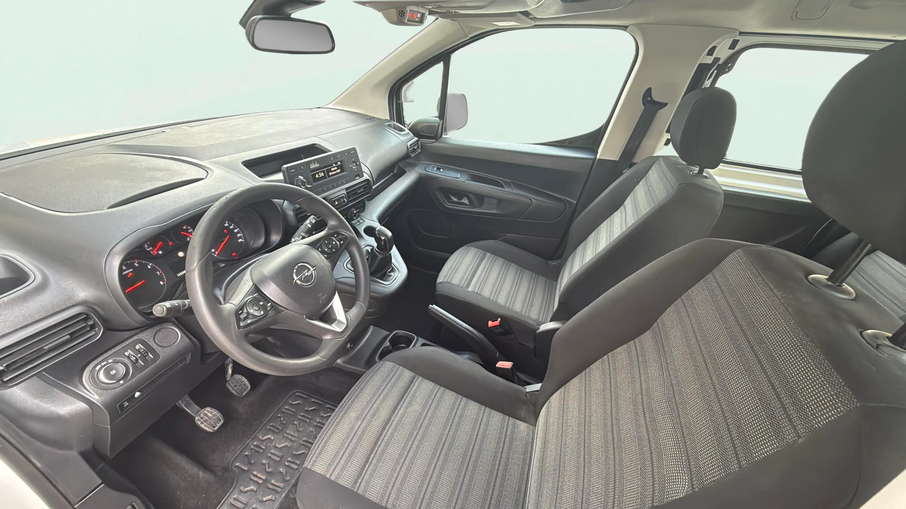 Opel Combo 1.5 TD Expression L - foto 10