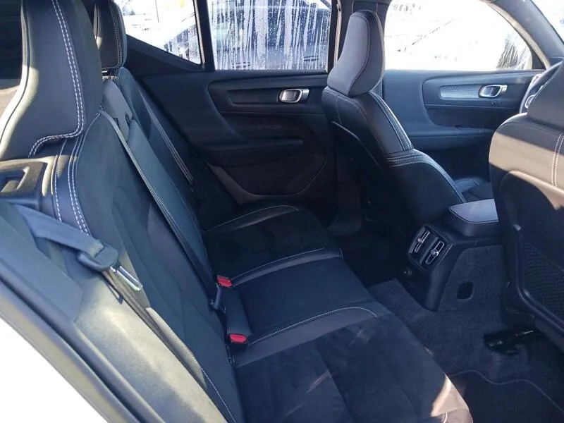 Volvo XC40 1.5 T4 Twin Recharge R-Design - foto 8