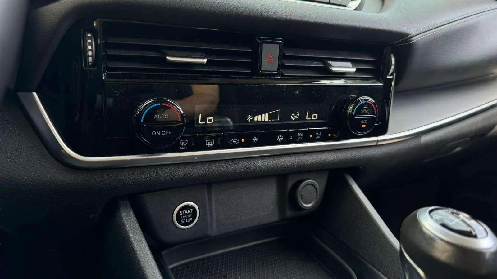 Nissan Qashqai DIG-T mHEV 4x2 Acenta - foto 9