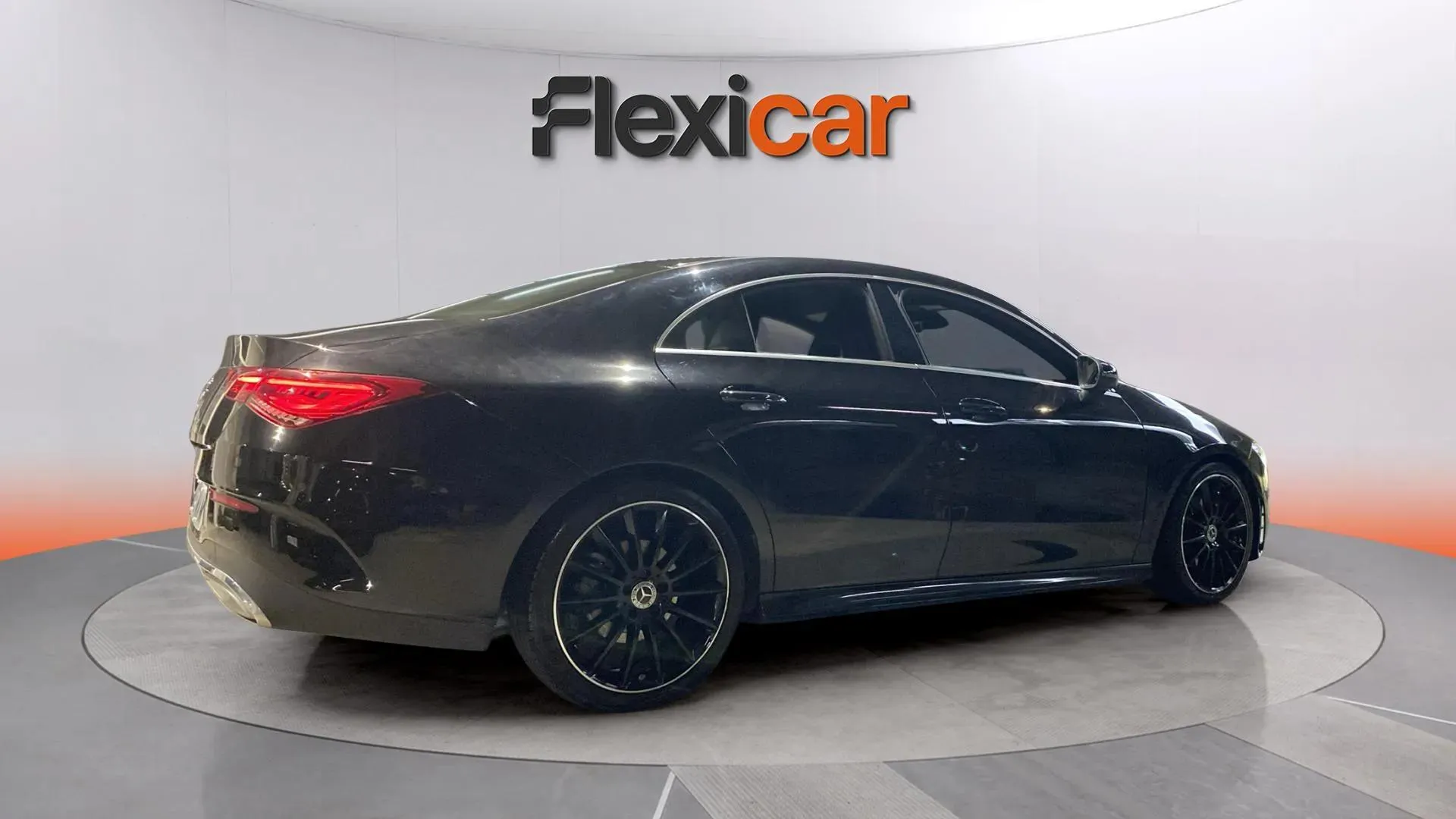 Mercedes-Benz CLA 220 D DCT - foto 8