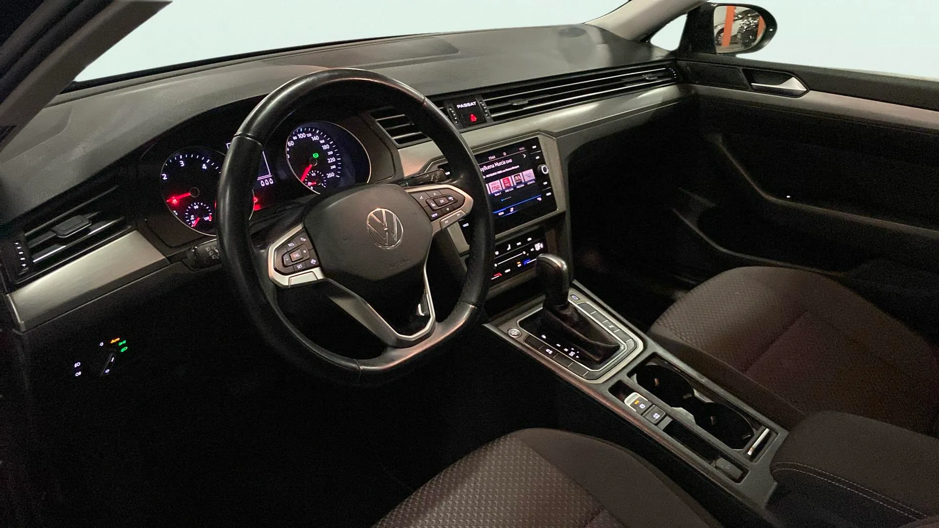 Volkswagen Passat Variant 2.0 TDI DSG - foto 10