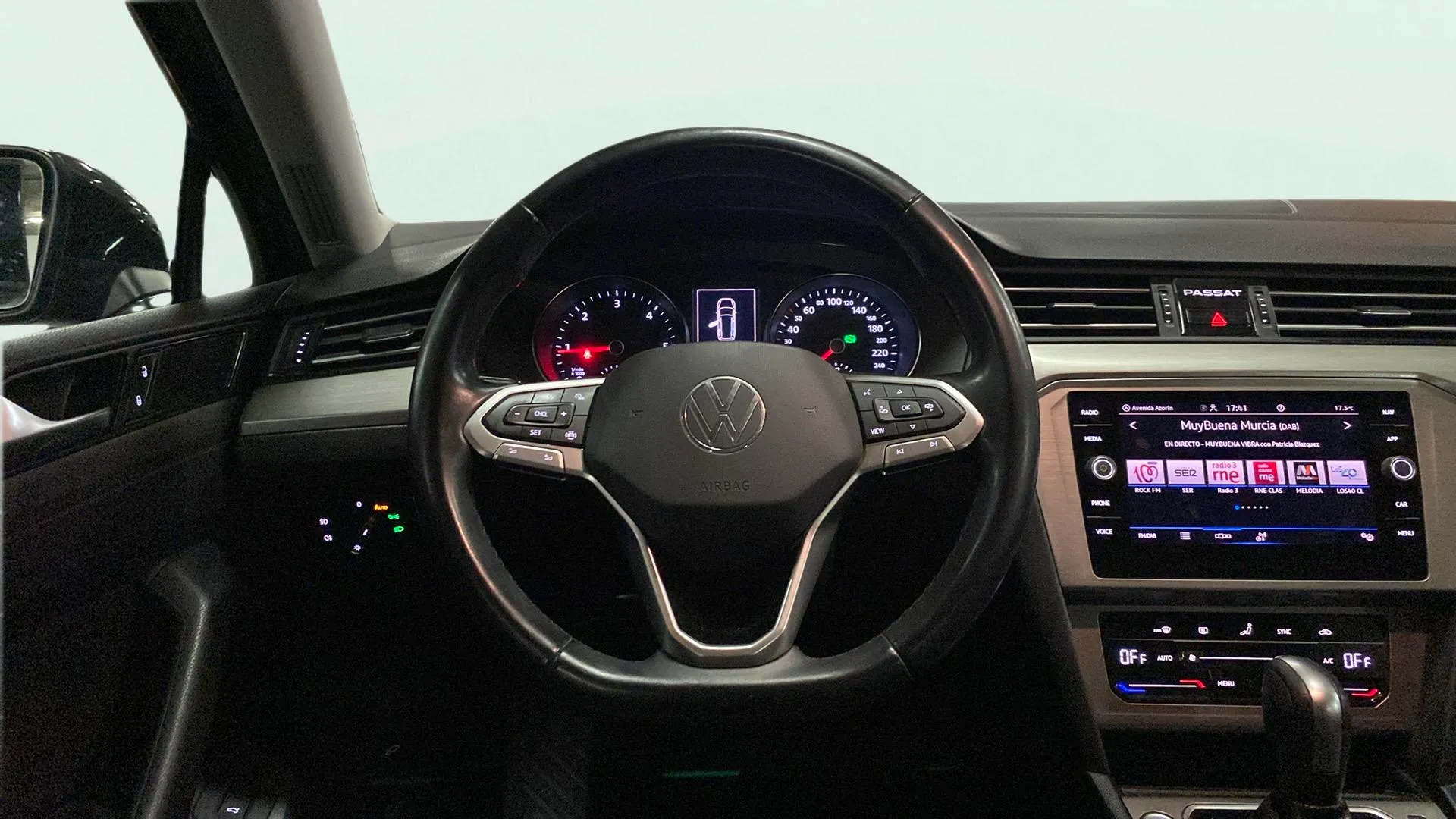 Volkswagen Passat Variant 2.0 TDI DSG - foto 13