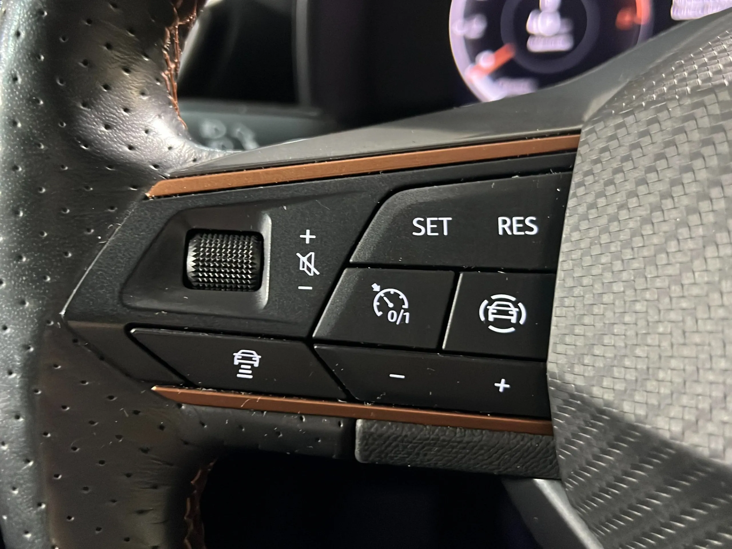Cupra Formentor 1.5 TSI - foto 8