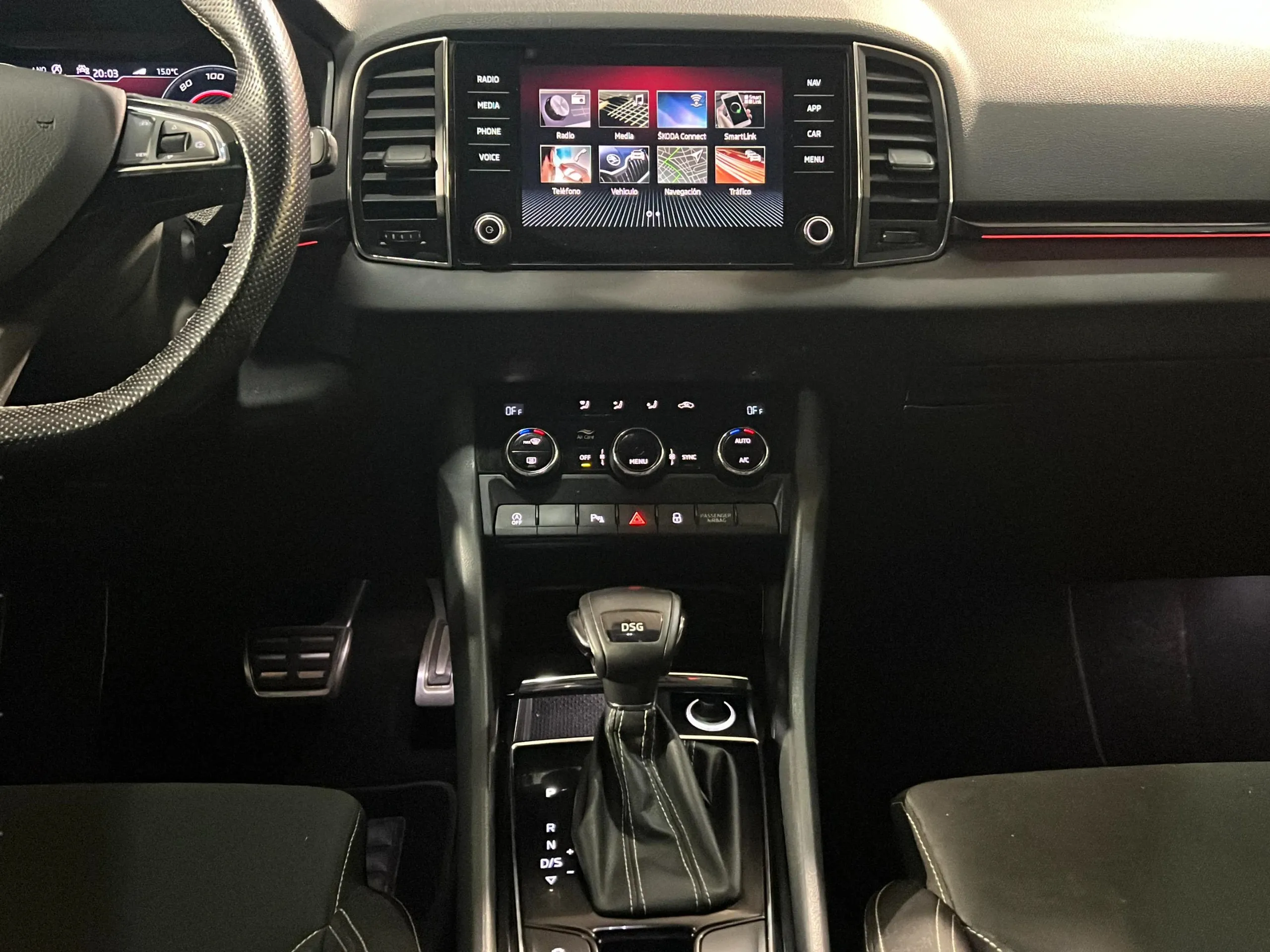 Škoda Karoq 1.5 TSI DSG ACT 125 Aniv - foto 11