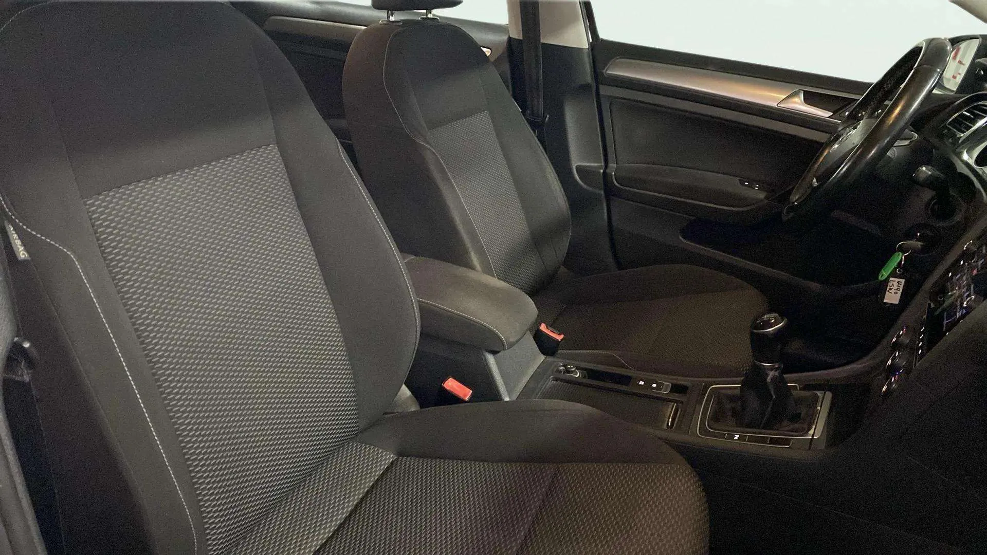 Volkswagen Golf Business 1.0 TSI - foto 20